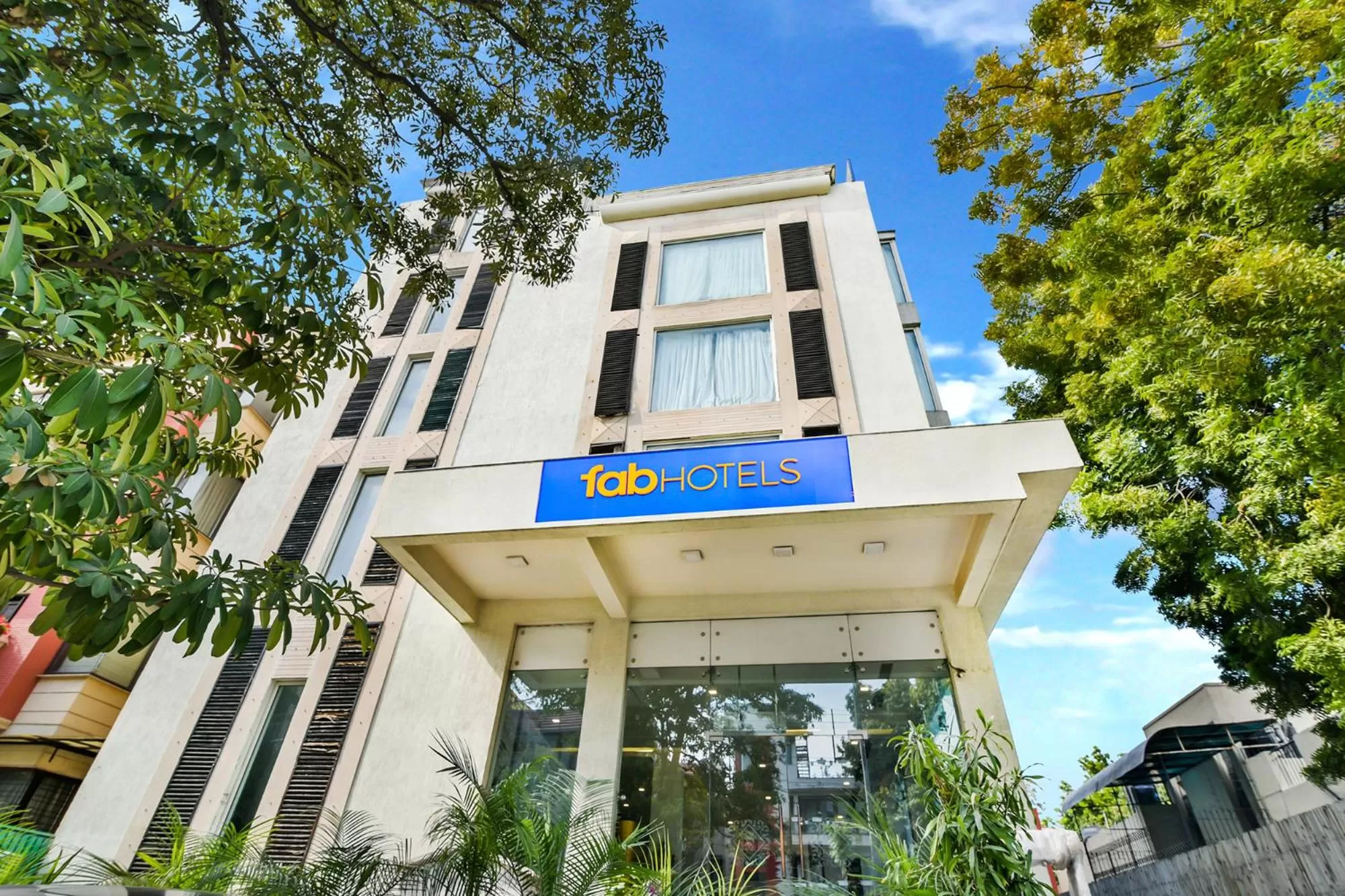 Facade/entrance in FabHotel Prime Sage