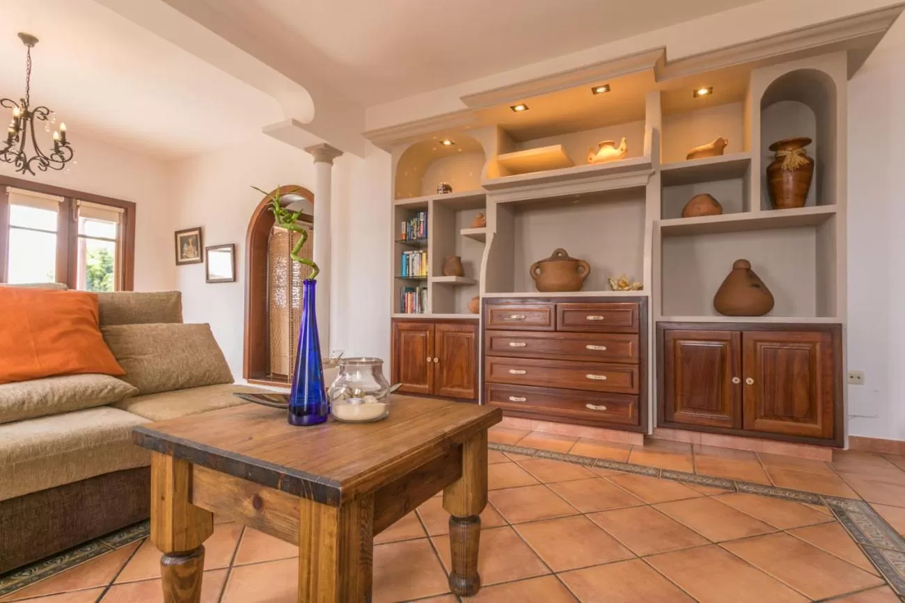 Library in Villa El Jable Lanzarote