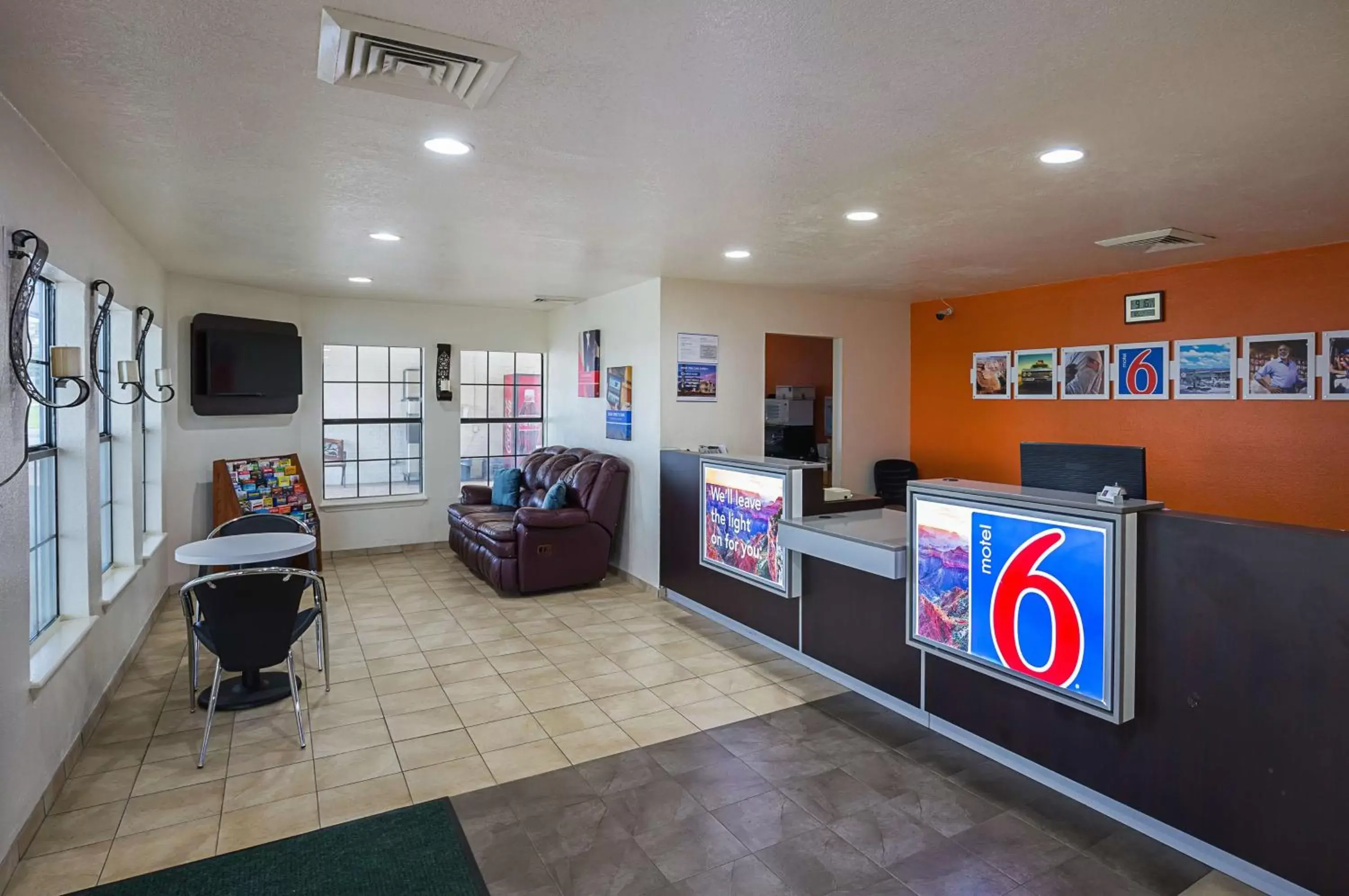 Communal lounge/ TV room in Motel 6-Madisonville, TX