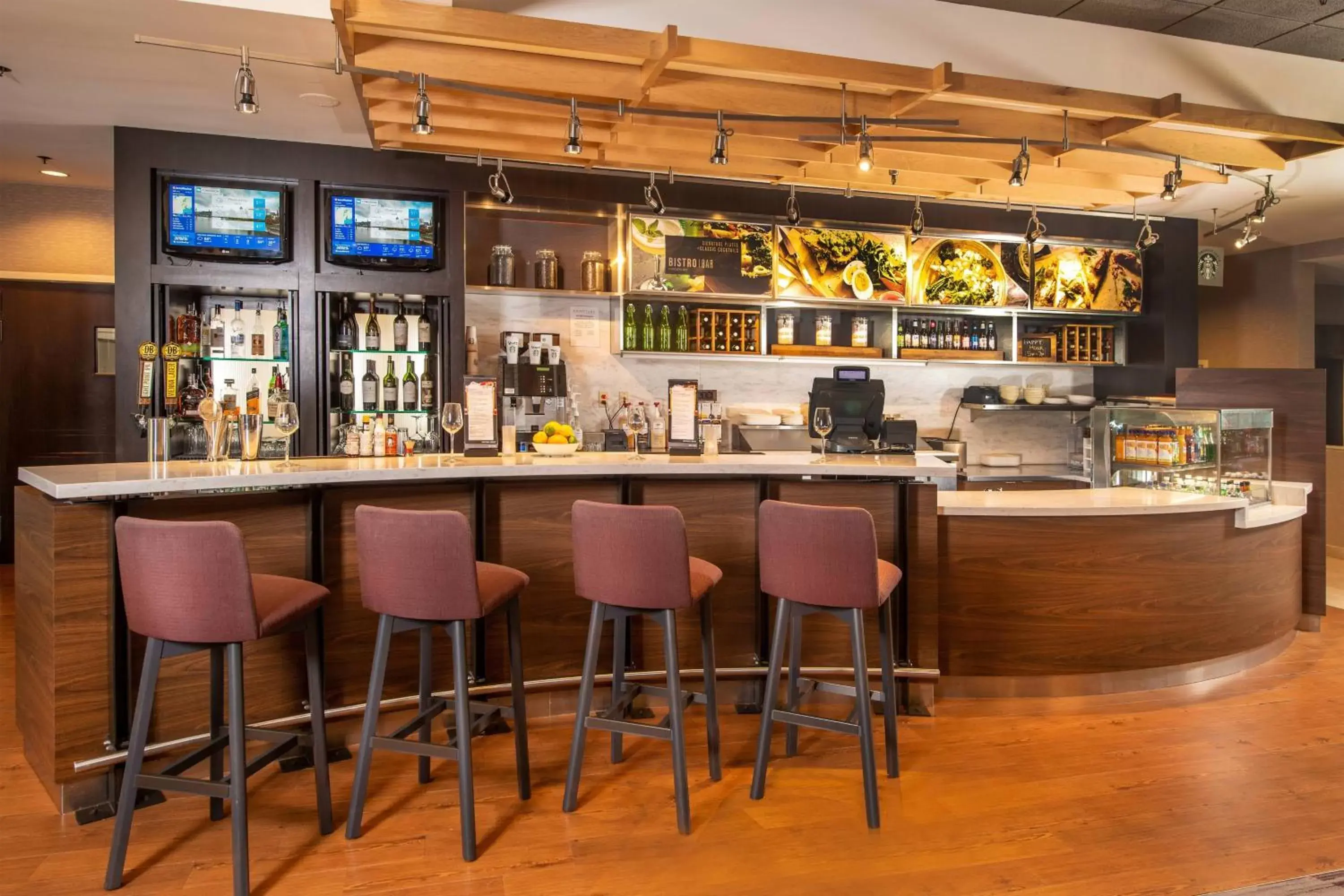 Restaurant/places to eat, Lounge/Bar in Courtyard by Marriott Dulles Airport Herndon/Reston