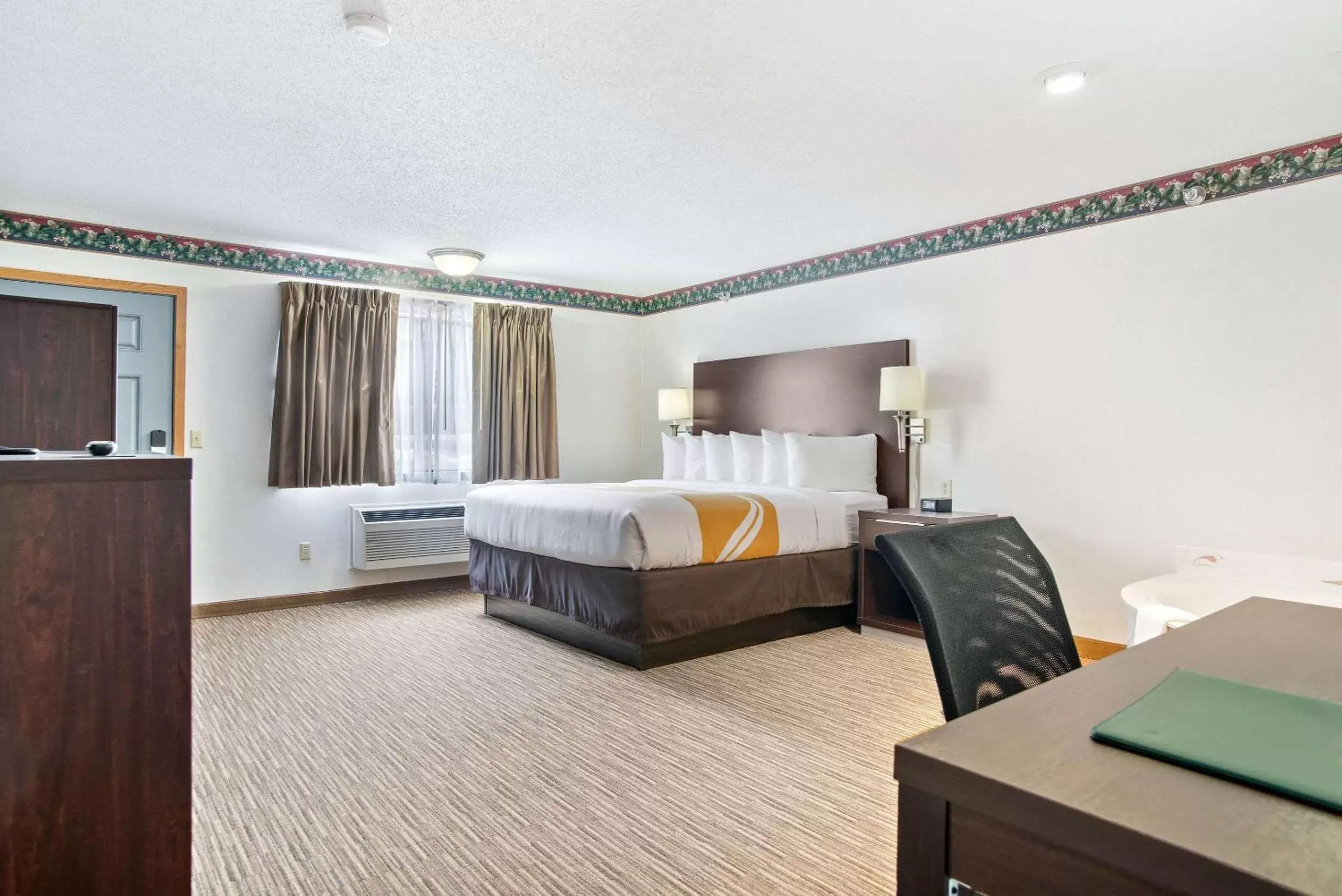 Photo of the whole room, Bed in EverSpring Inn & Suites