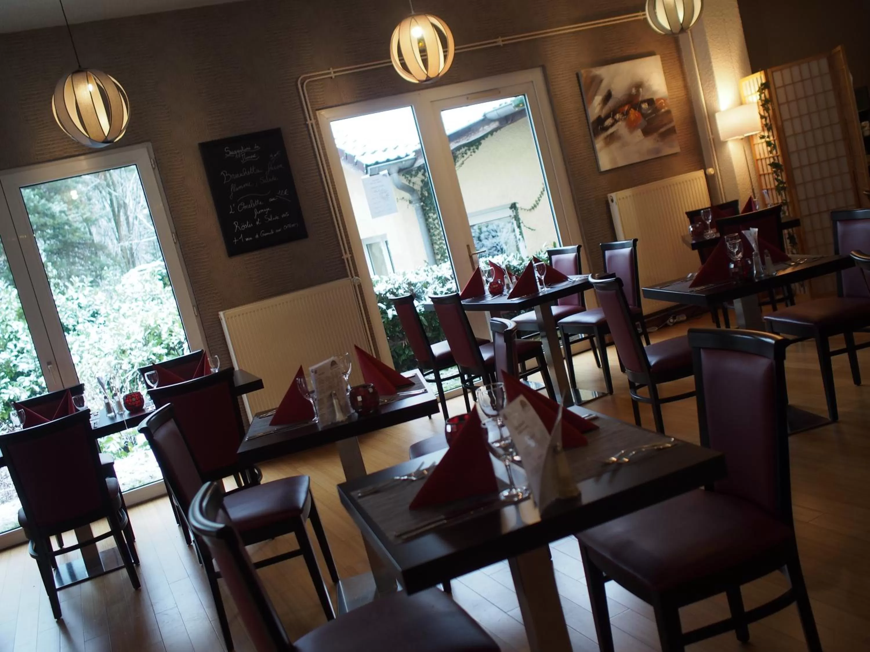 Dining area in Hôtel et Restaurant Aster, Saint-Avold Nord