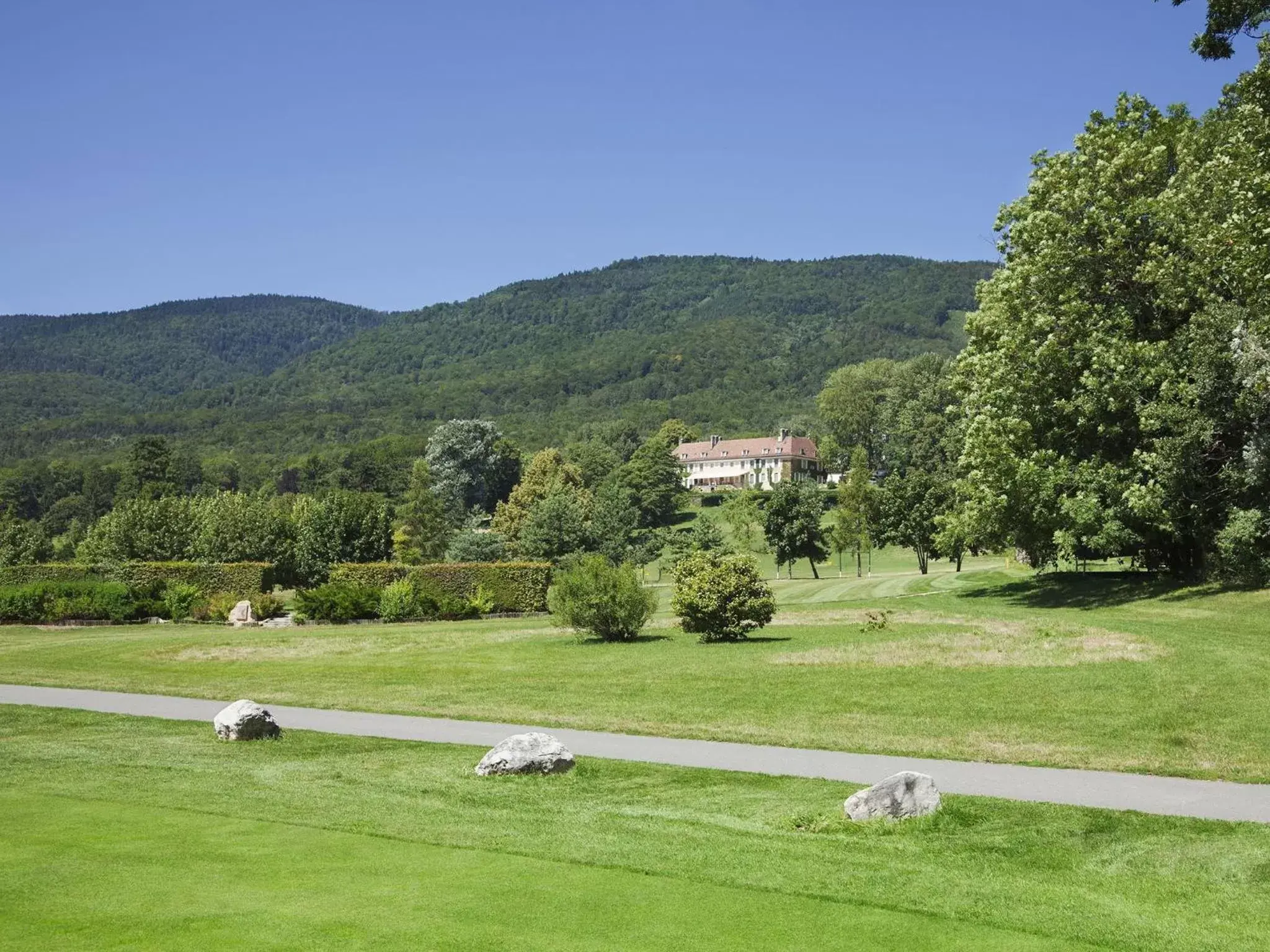 Garden in Château de Bonmont