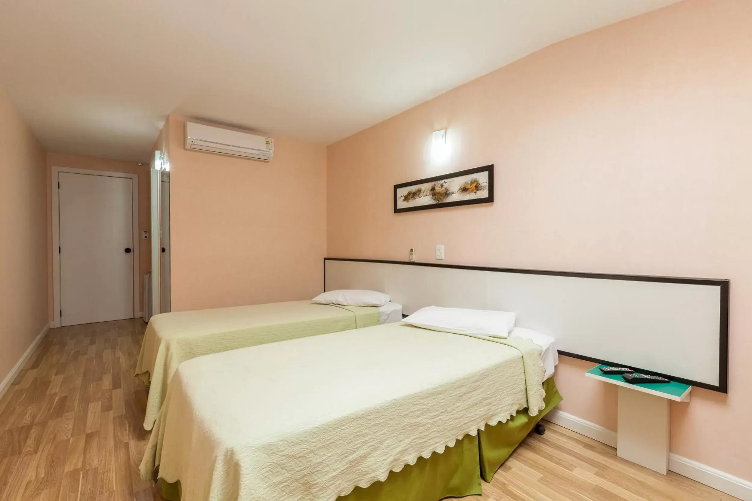 Deluxe Twin Room in Tri Hotel Smart Caxias Deluxe Twin Room in Tri Hotel Smart Caxias