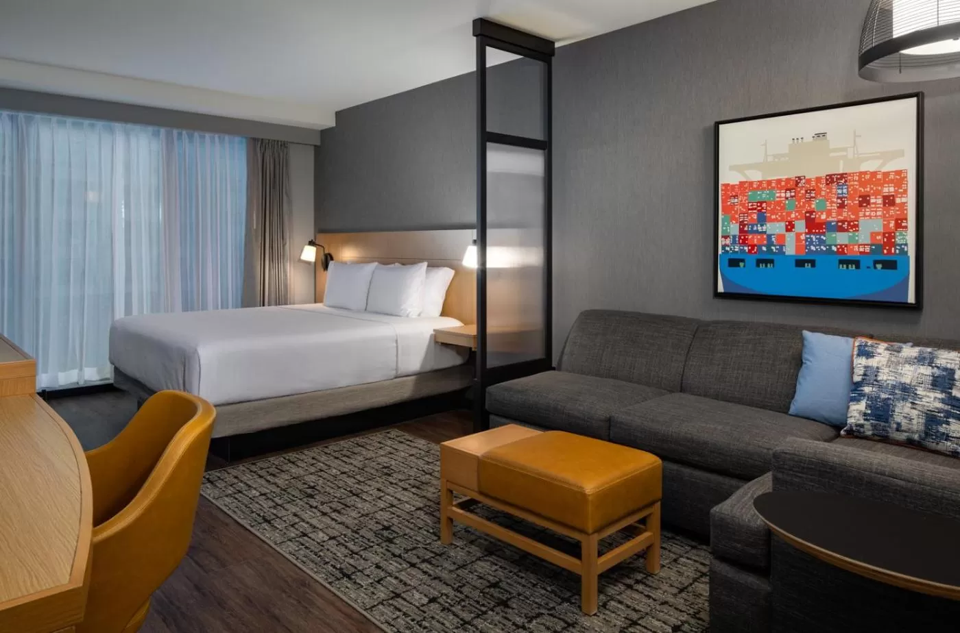Photo of the whole room, Bed in Hyatt Place Boston/Seaport District