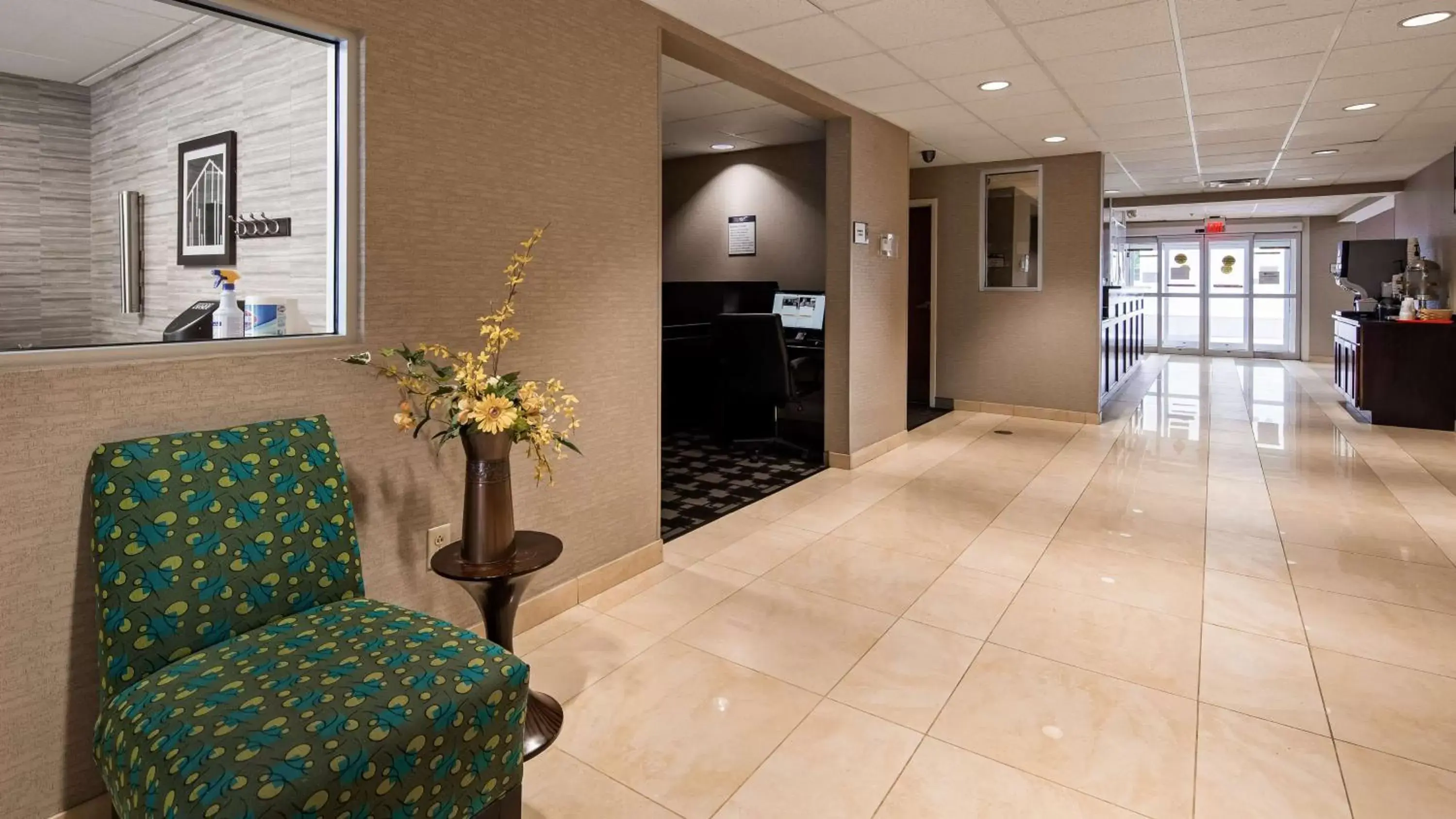 Lobby or reception in Best Western Concord Inn and Suites Lobby or reception in Best Western Concord Inn and Suites