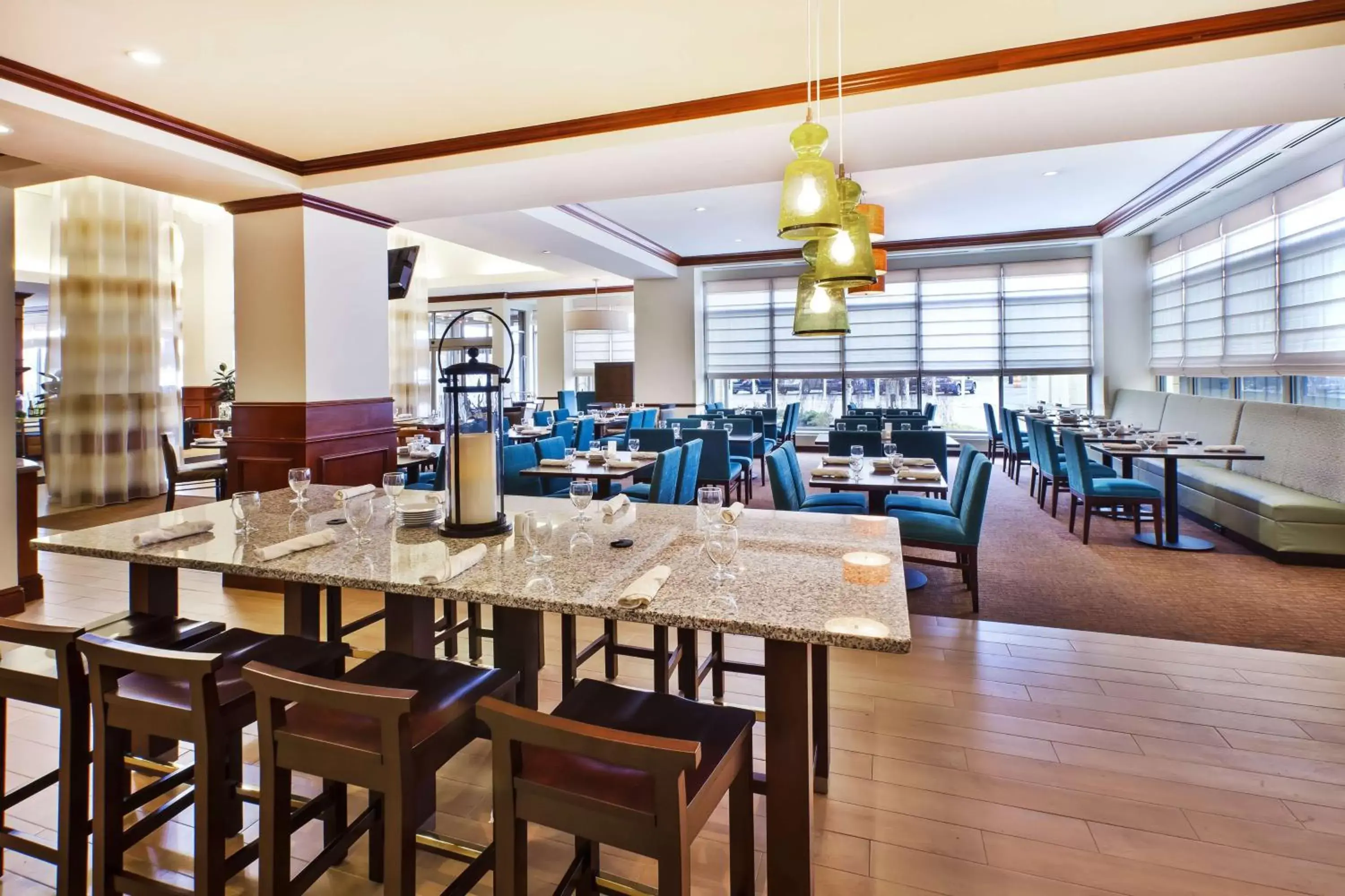 Restaurant/Places to Eat in Hilton Garden Inn Cleveland Downtown