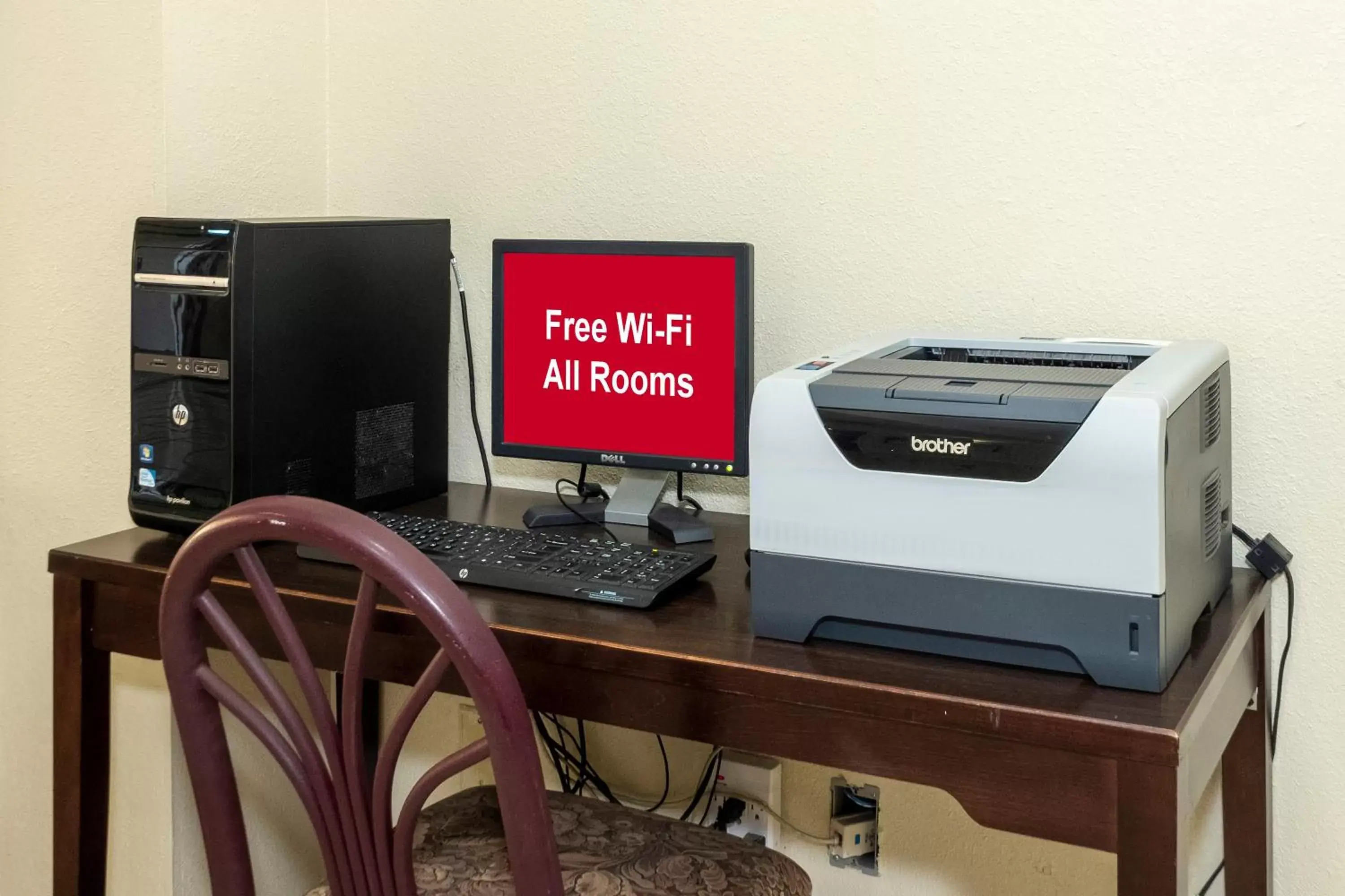 Business facilities in Red Roof Inn St. Robert - Leonard Wood