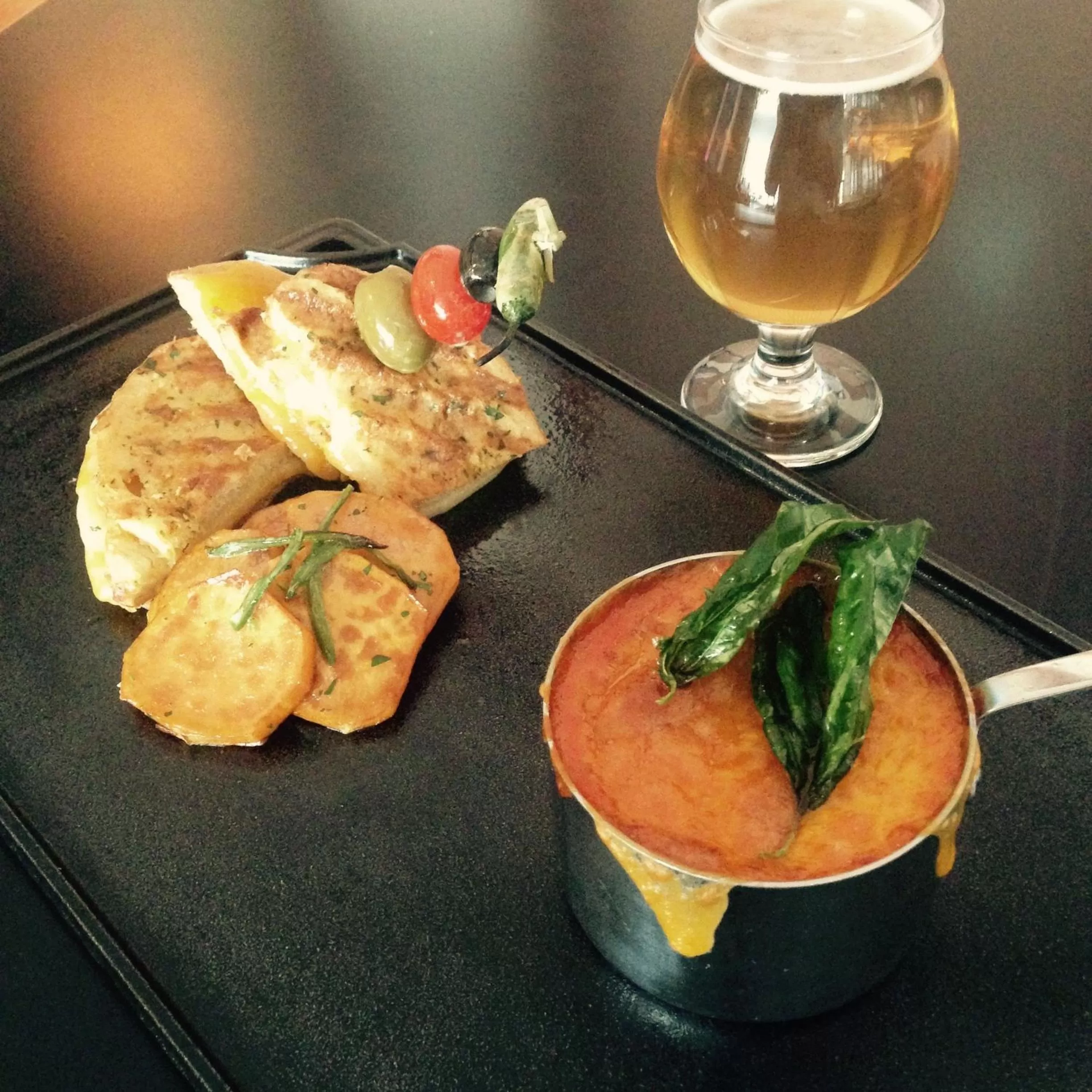 Food and drinks in Eaglewood Resort & Spa