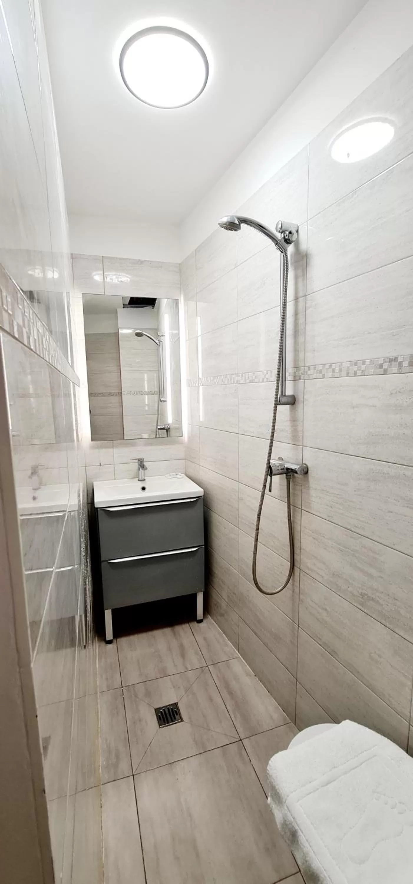 Bathroom in ESPERANCE HOTEL