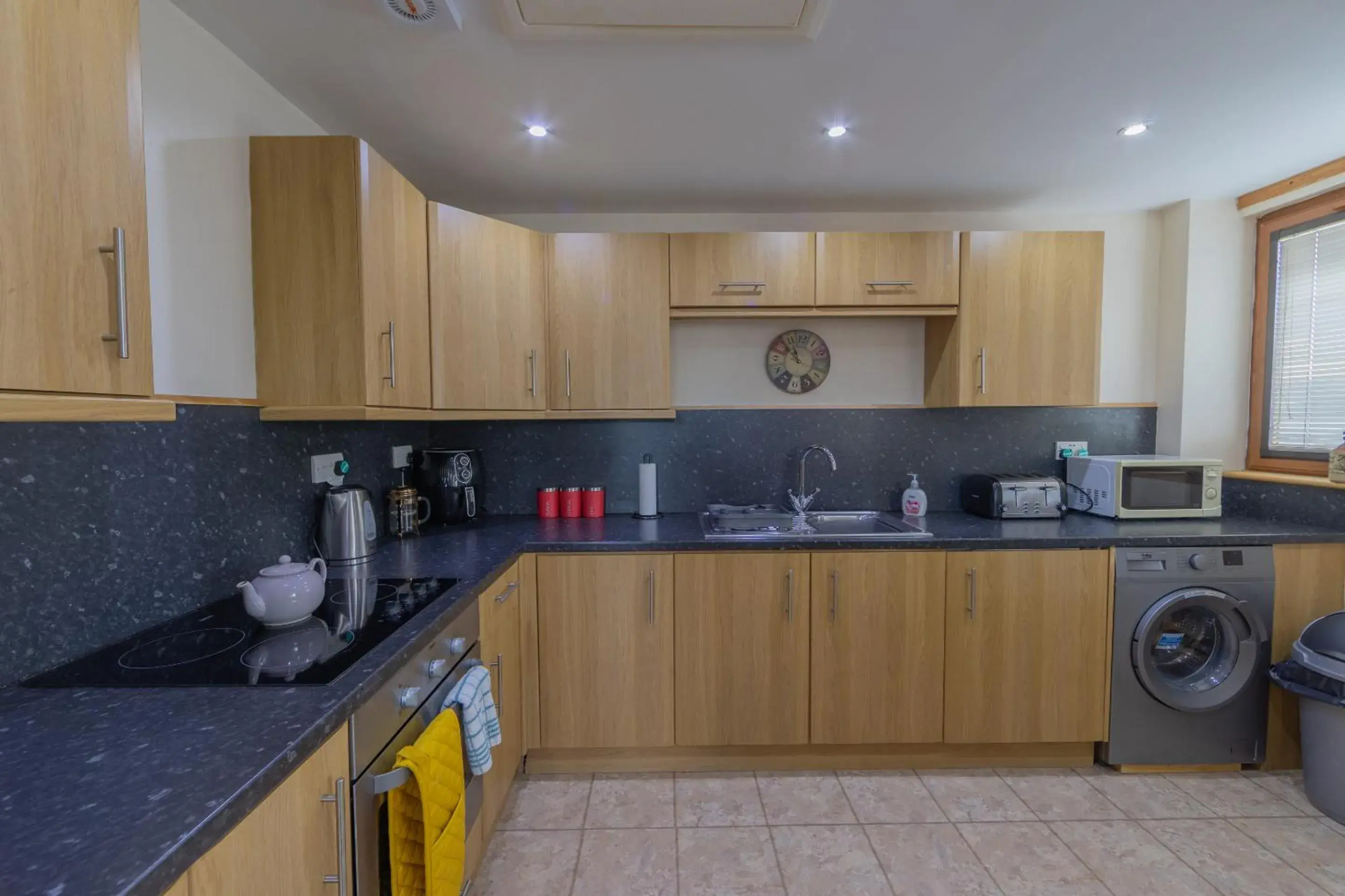 Kitchen or kitchenette, Kitchen/Kitchenette in Quay Head View