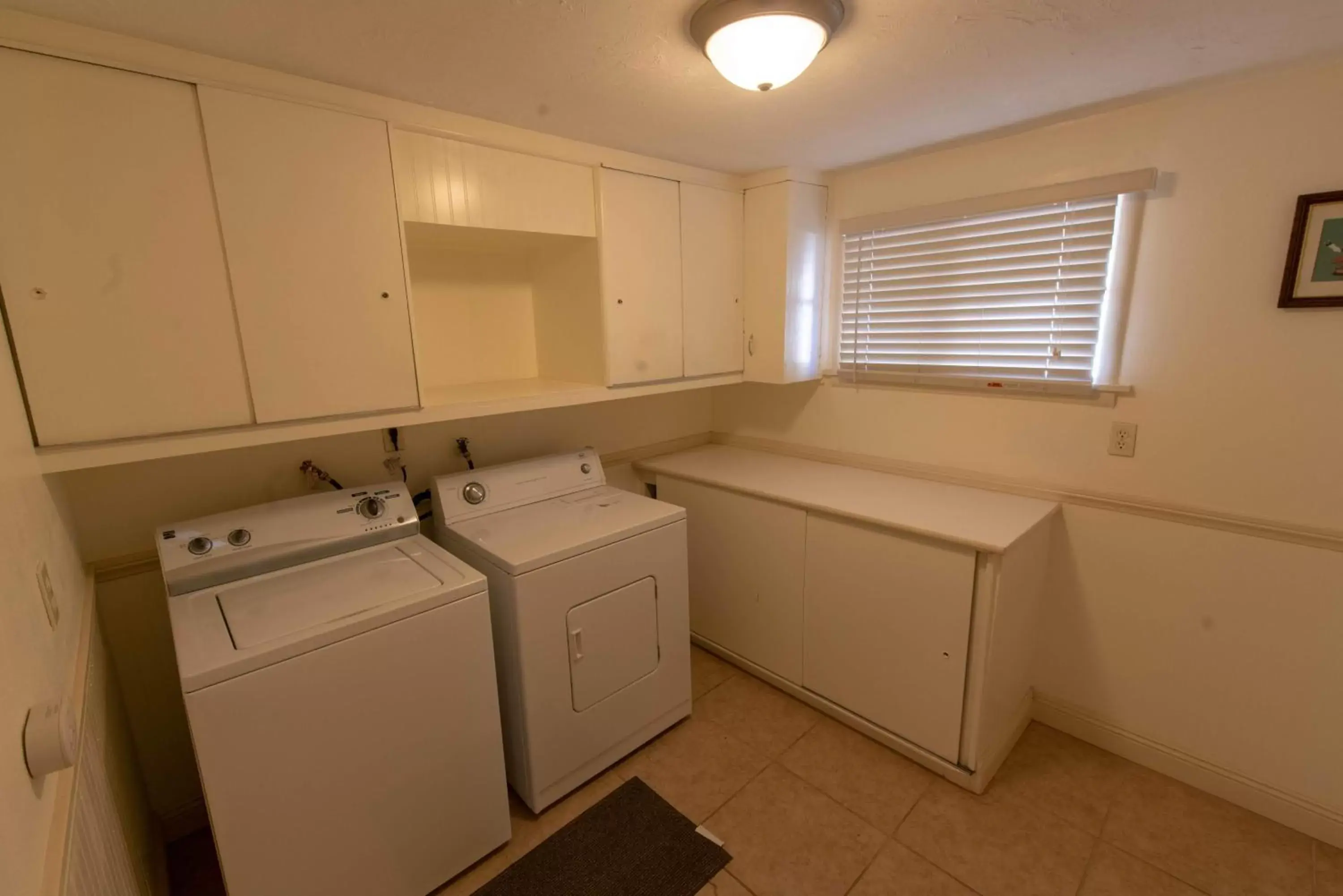 Kitchen/Kitchenette in Aikens Lodge