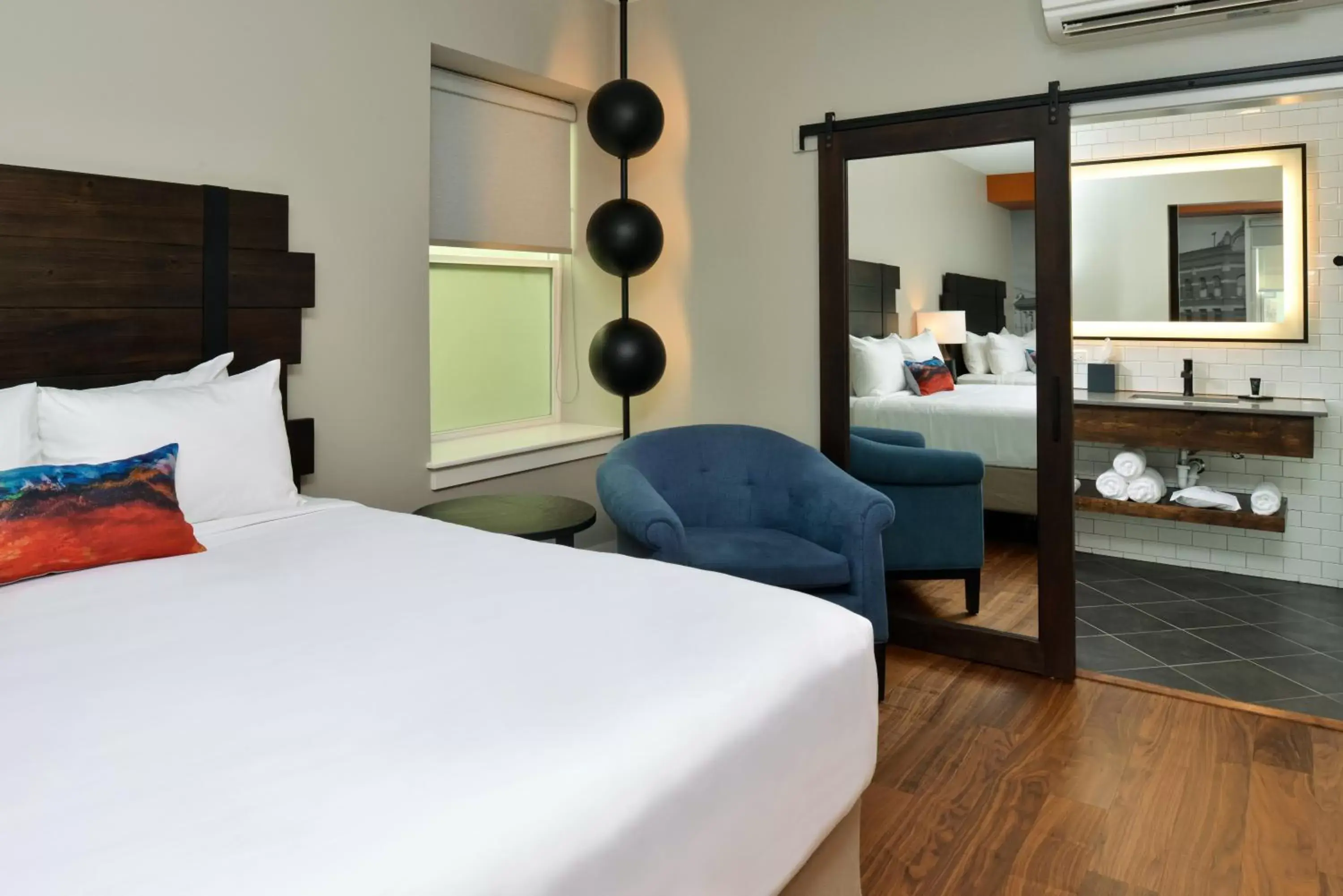 Standard Queen Room with Two Queen Beds and City View in Hotel Indigo Spokane Downtown by IHG Standard Queen Room with Two Queen Beds and City View in Hotel Indigo Spokane Downtown by IHG