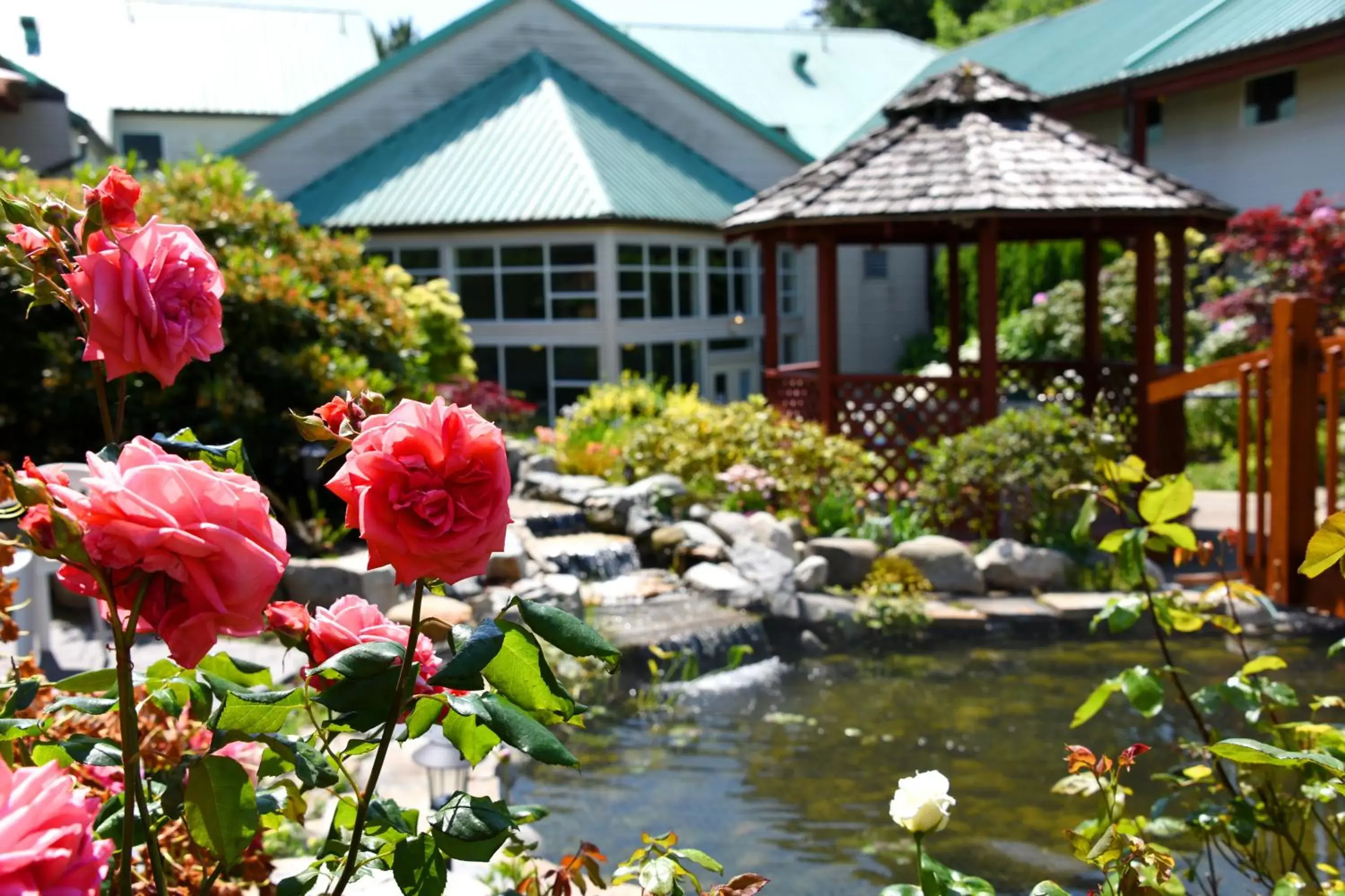 Property Building in Gibsons Garden Hotel