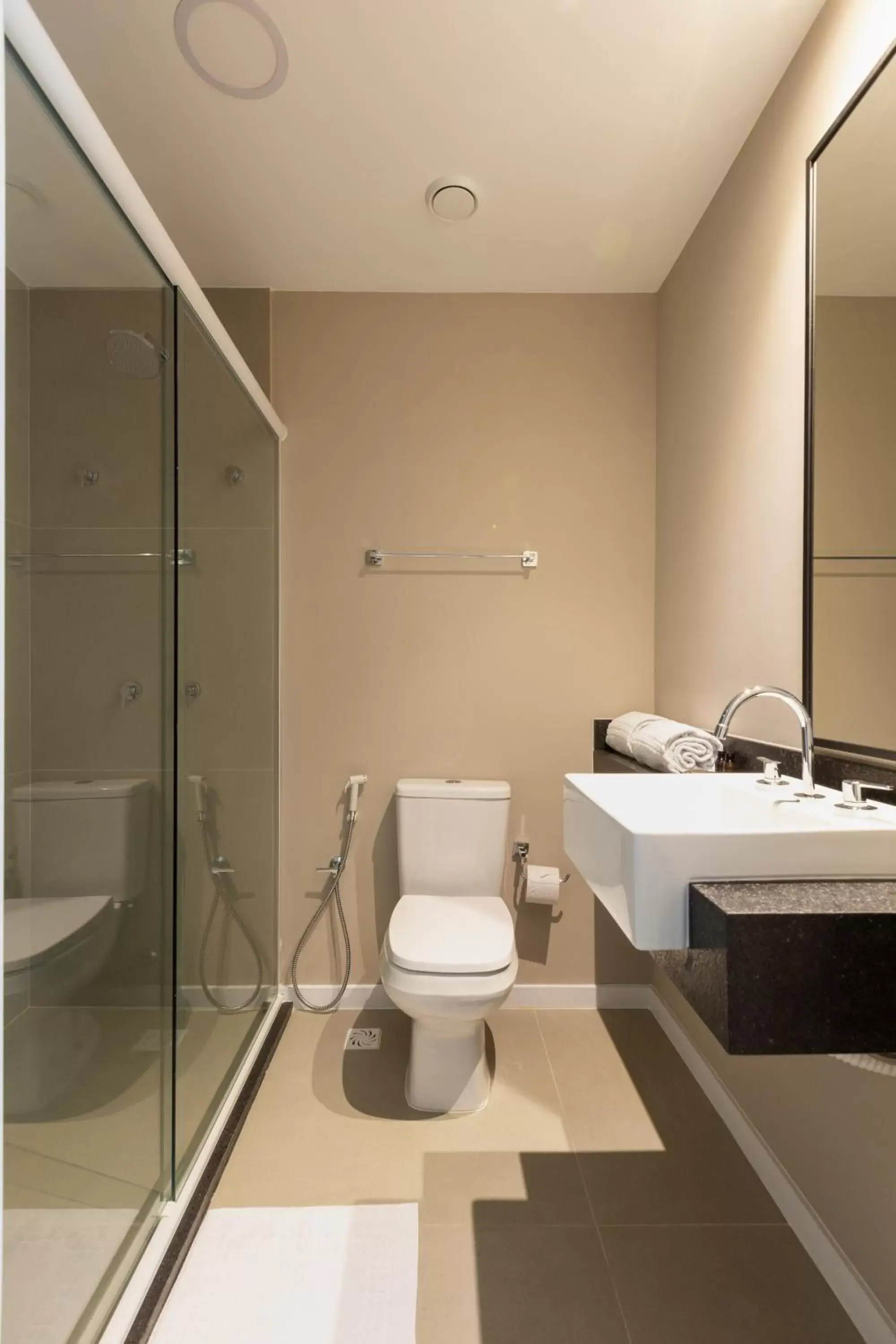 Bathroom in Bewiki Bathroom in Bewiki