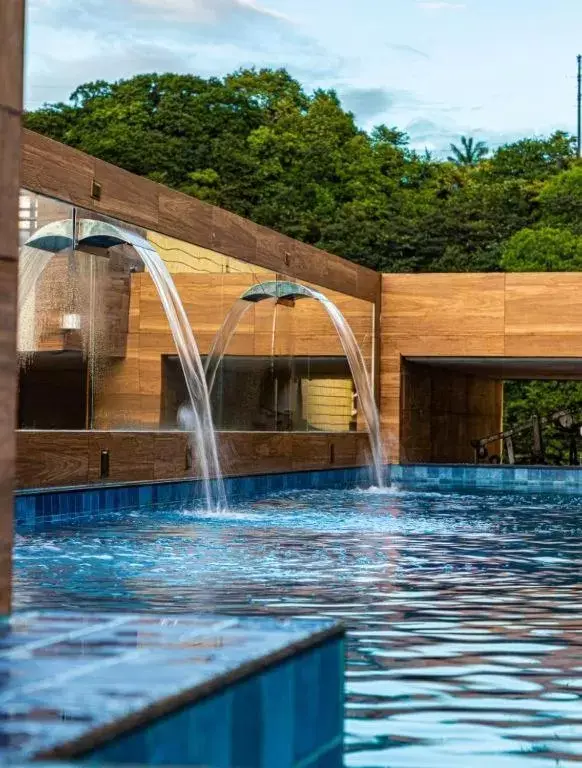 Swimming Pool in Netuanah Praia Hotel