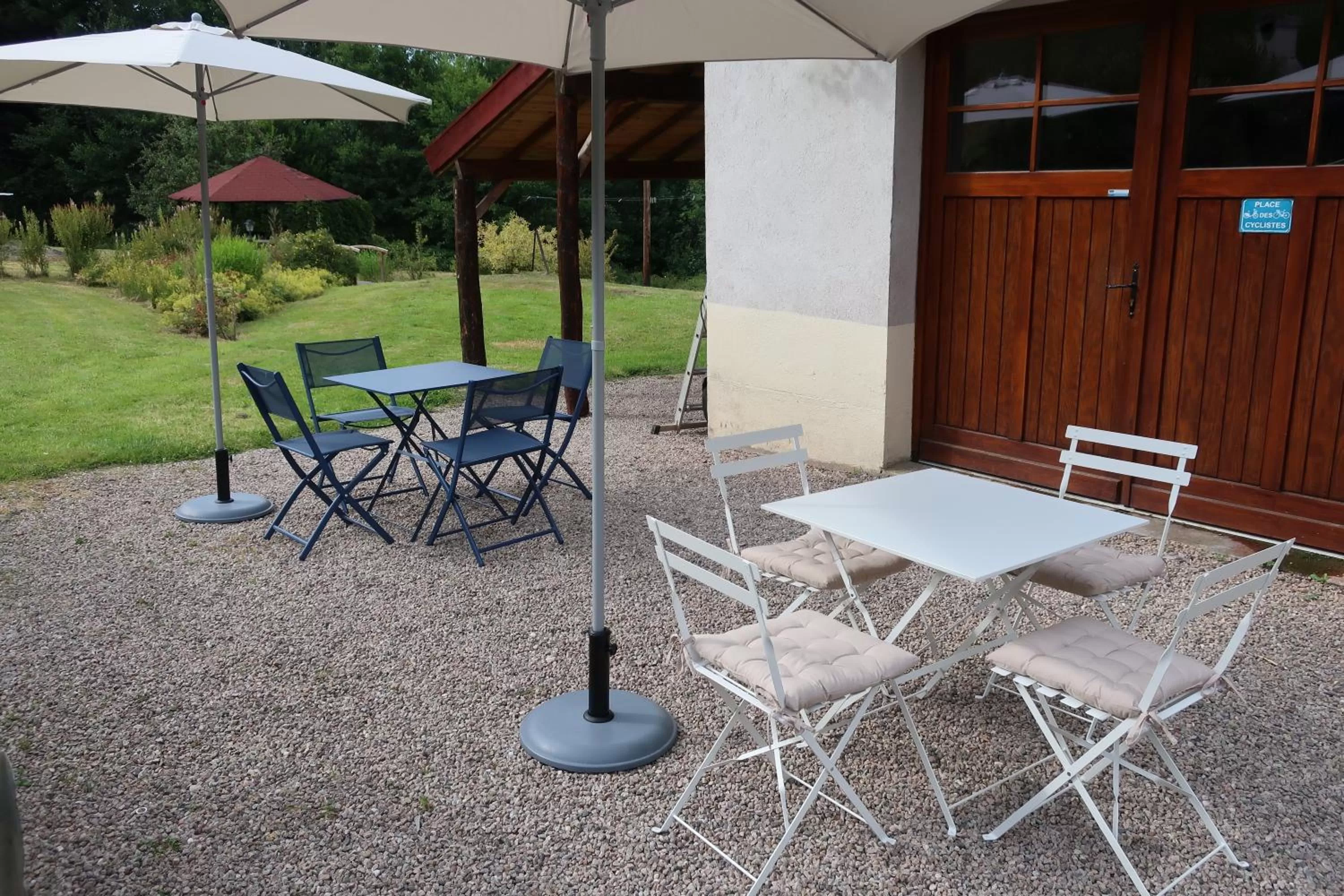 Patio in chambres d'hôtes le Chêne