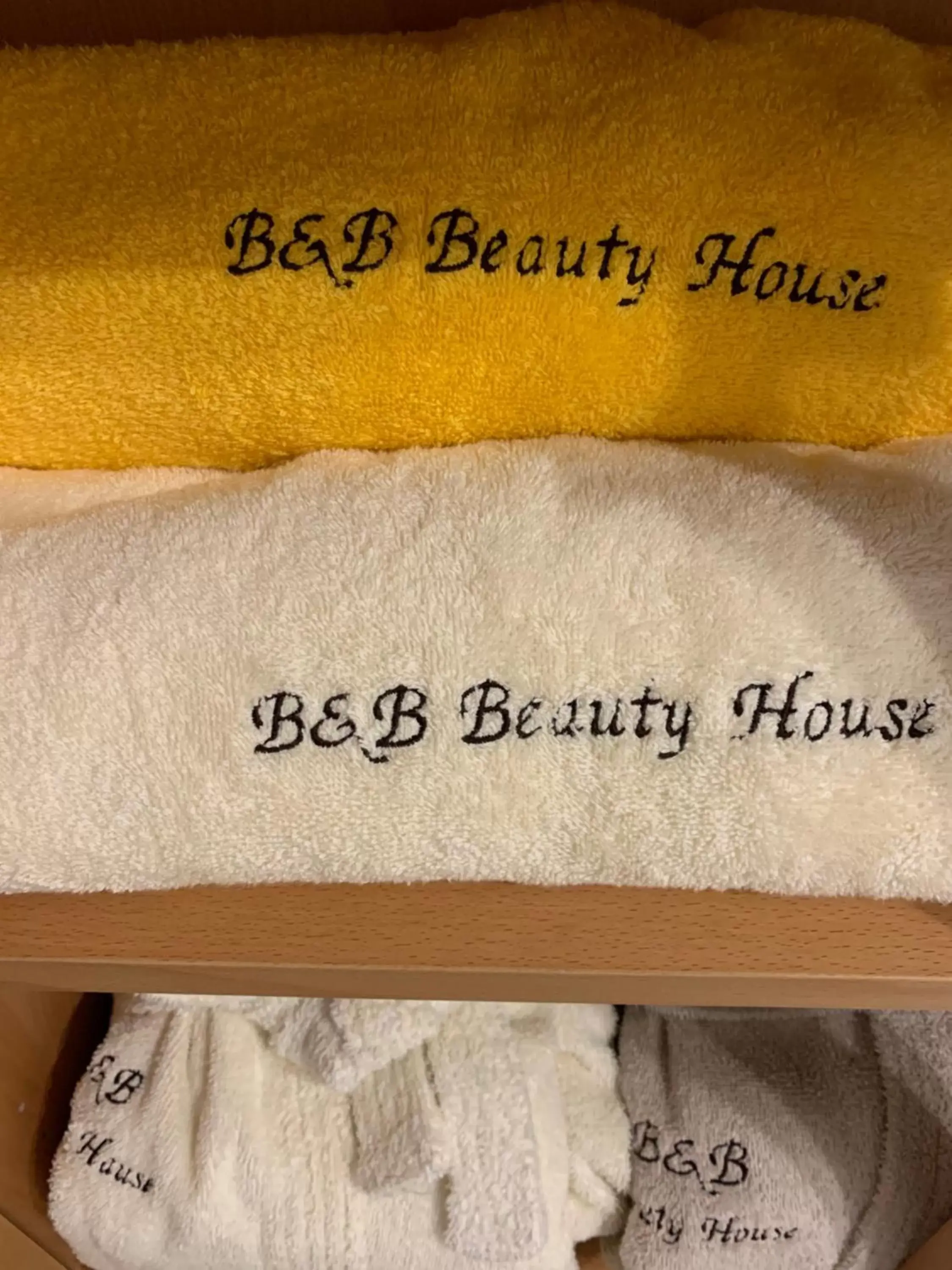 Property Logo/Sign in B&B Beauty House