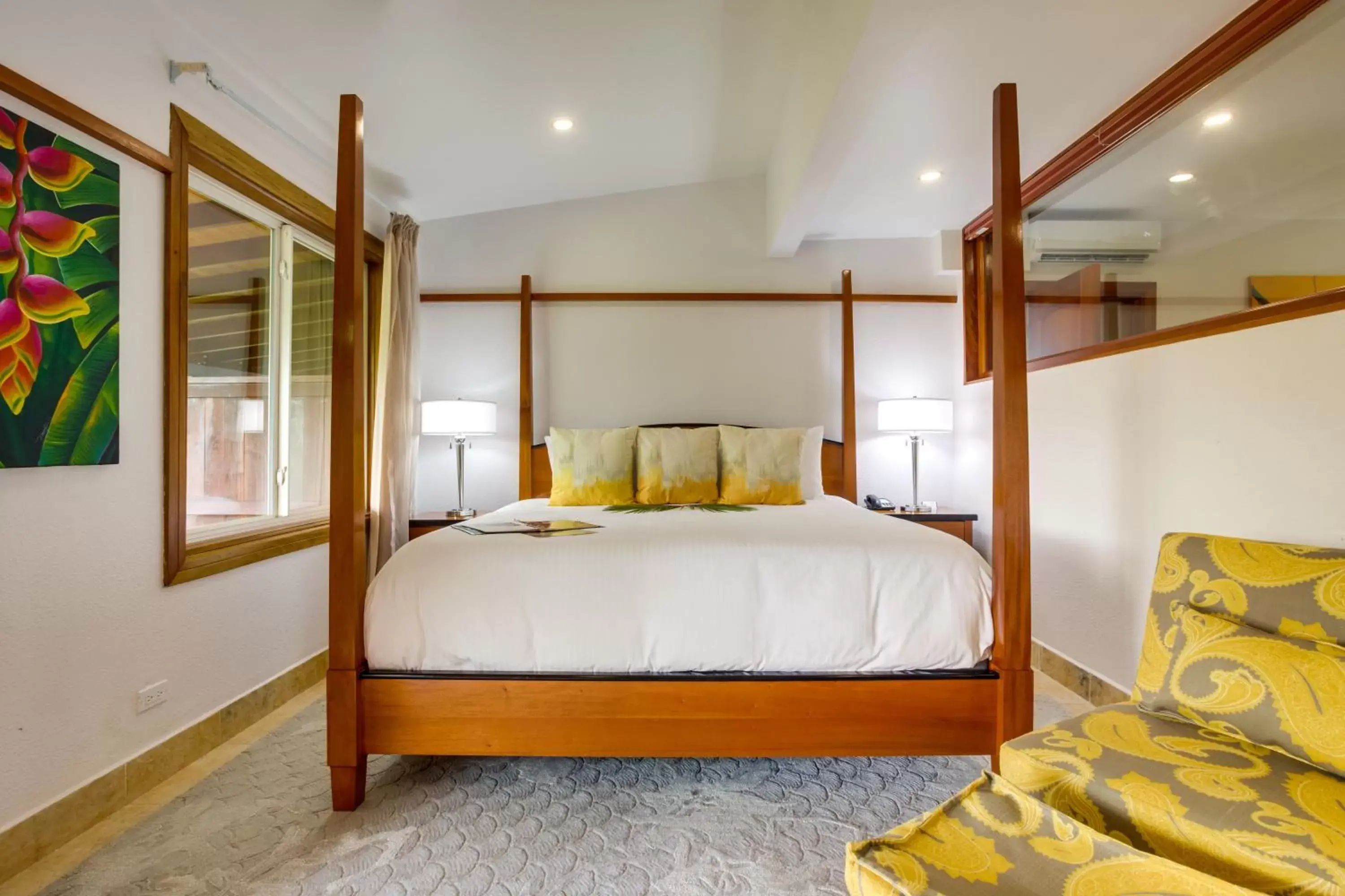 Bed in San Ignacio Resort Hotel