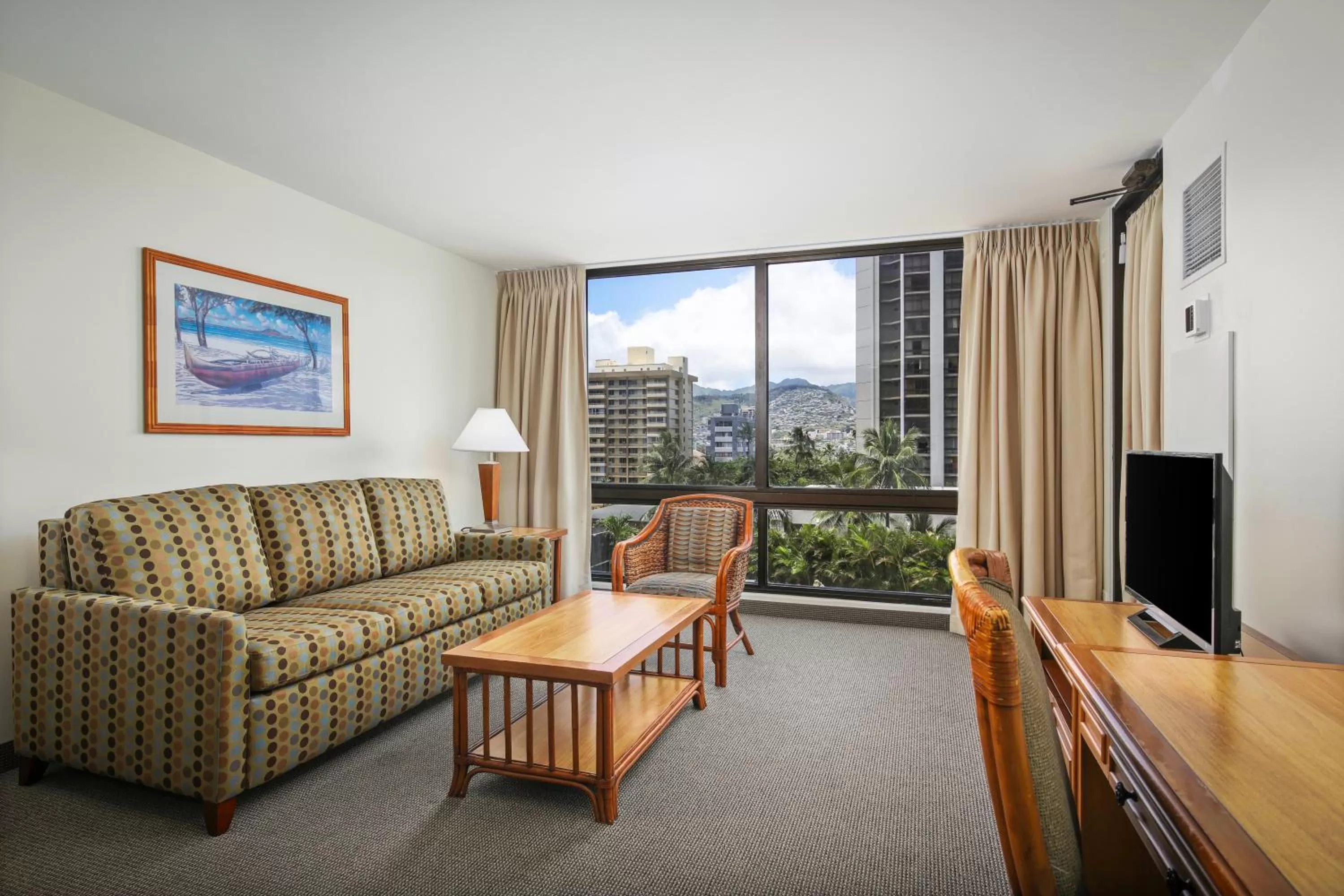 TV and multimedia in Aston Waikiki Sunset