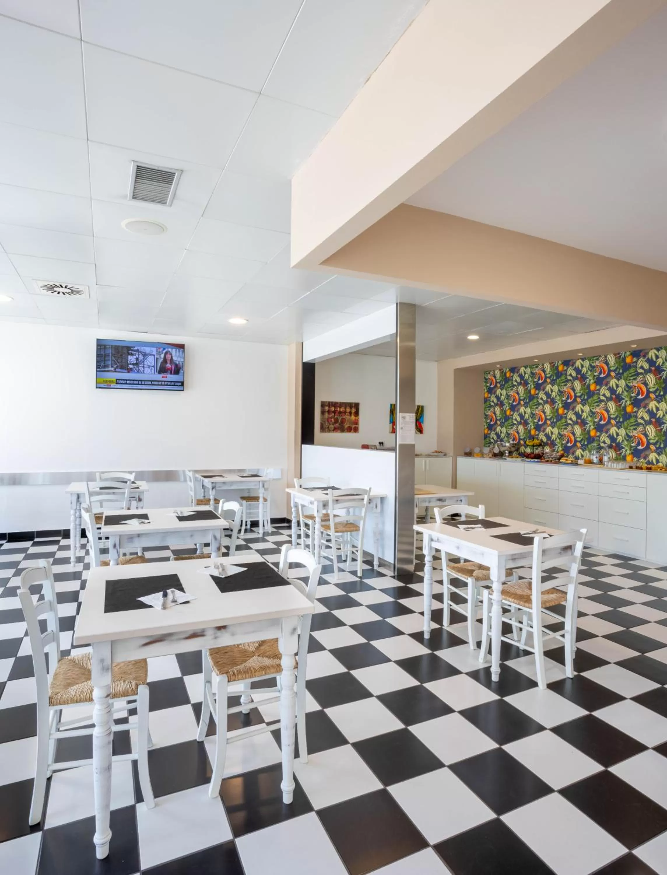 Buffet breakfast in V Hotel