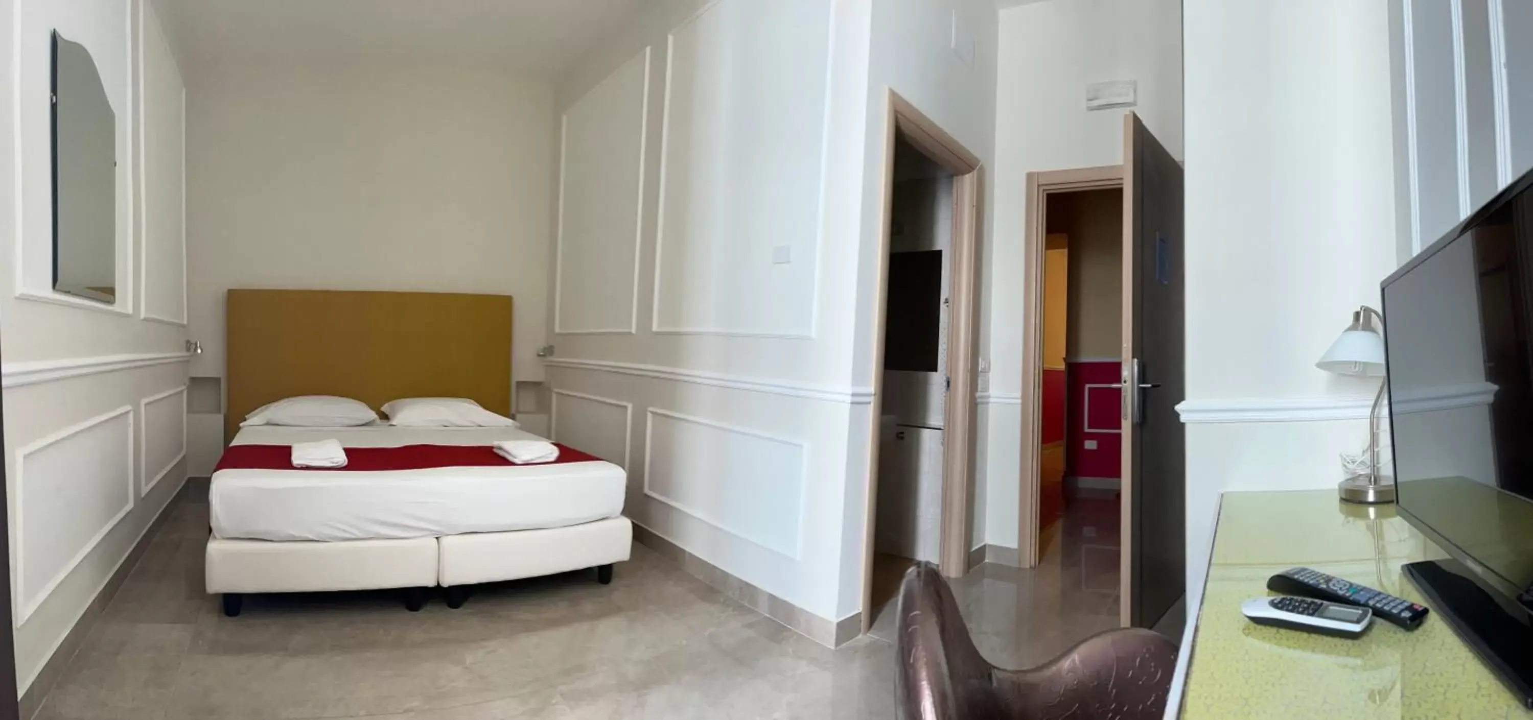 Bed in Napolit'amo Hotel Principe