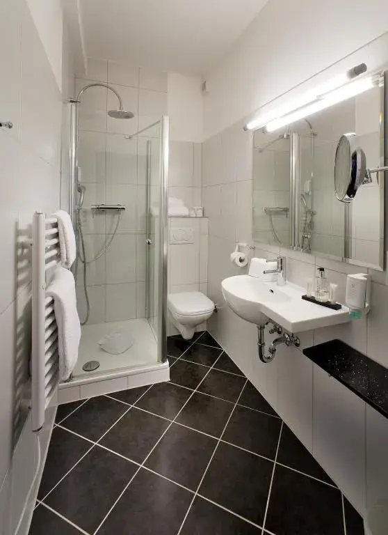 Bathroom in Top Hotel Krämer