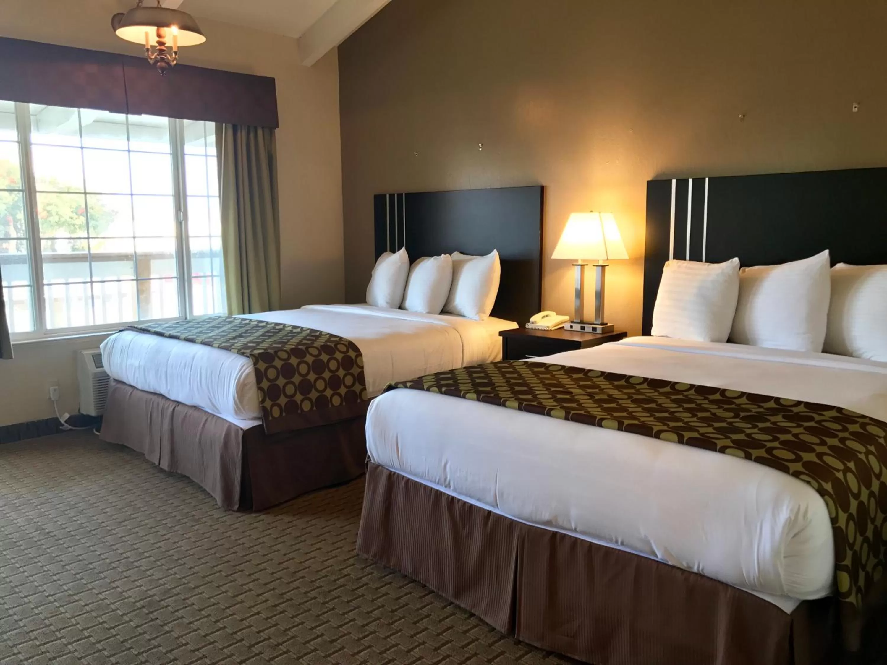 Standard Two Queens with Patio in Fireside Inn