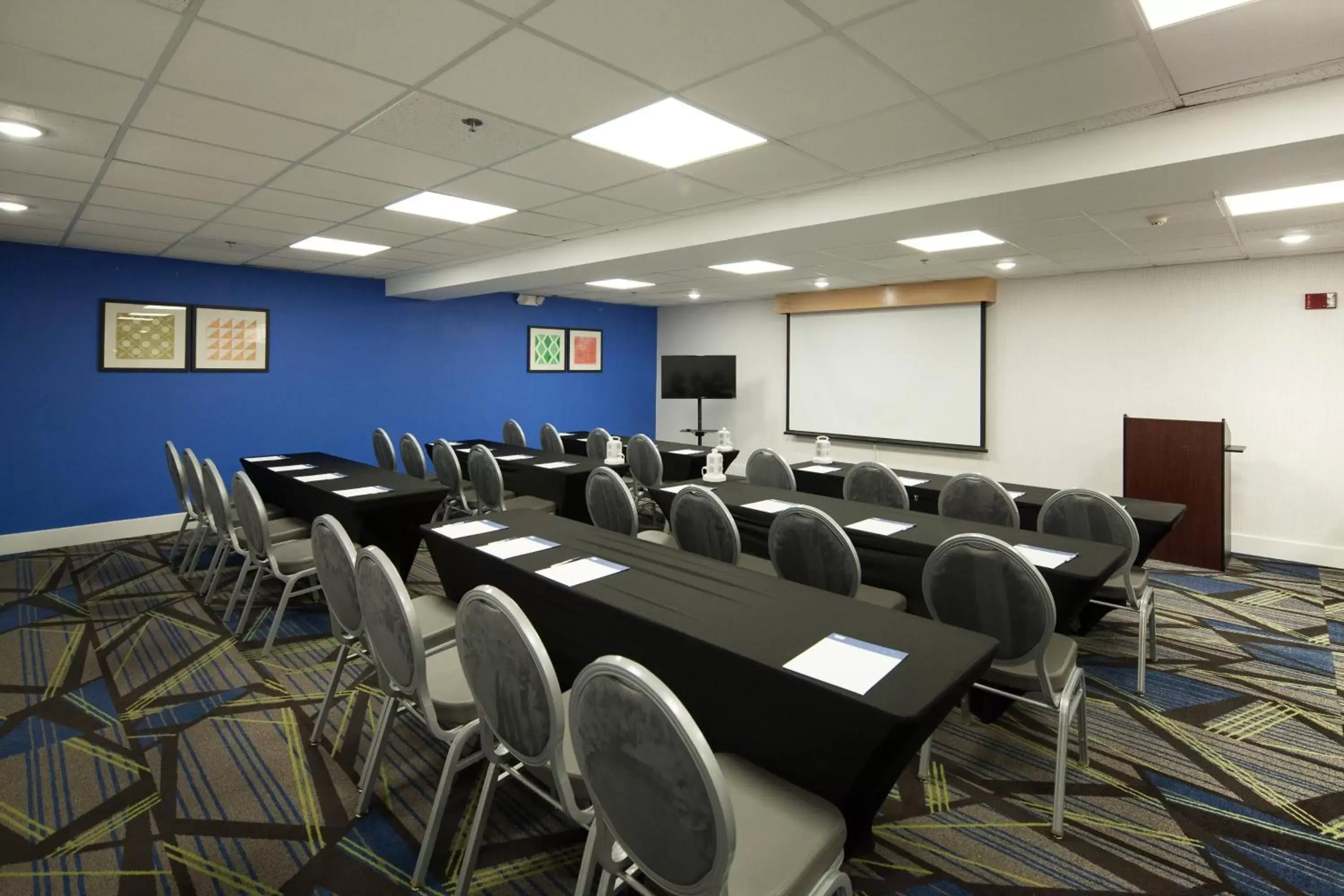 Meeting/conference room in Holiday Inn Express Hotel & Suites Nashville Brentwood 65S