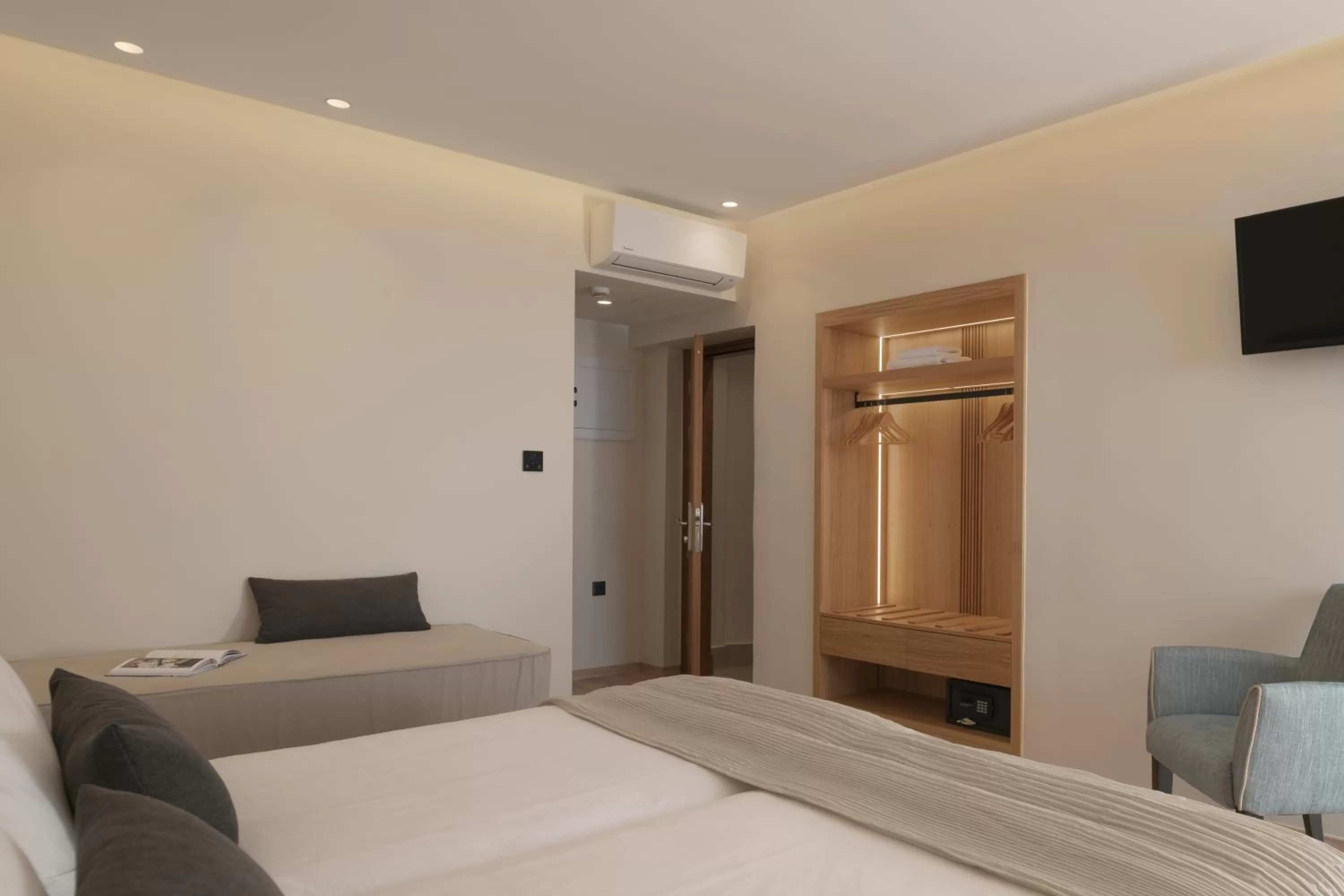 Decorative detail, Bed in Hotel Ideon