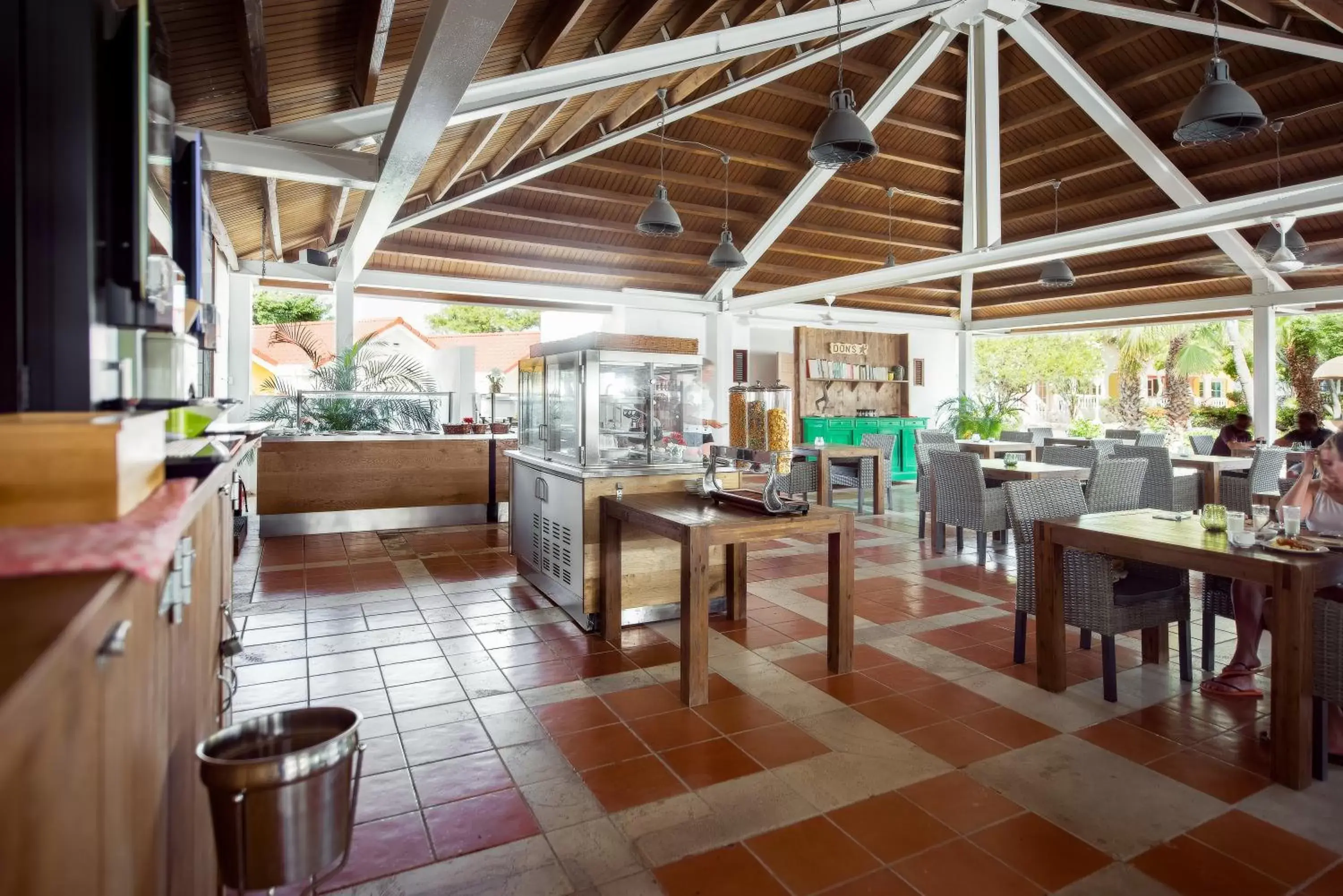 Living room, Restaurant/Places to Eat in Livingstone Jan Thiel Resort