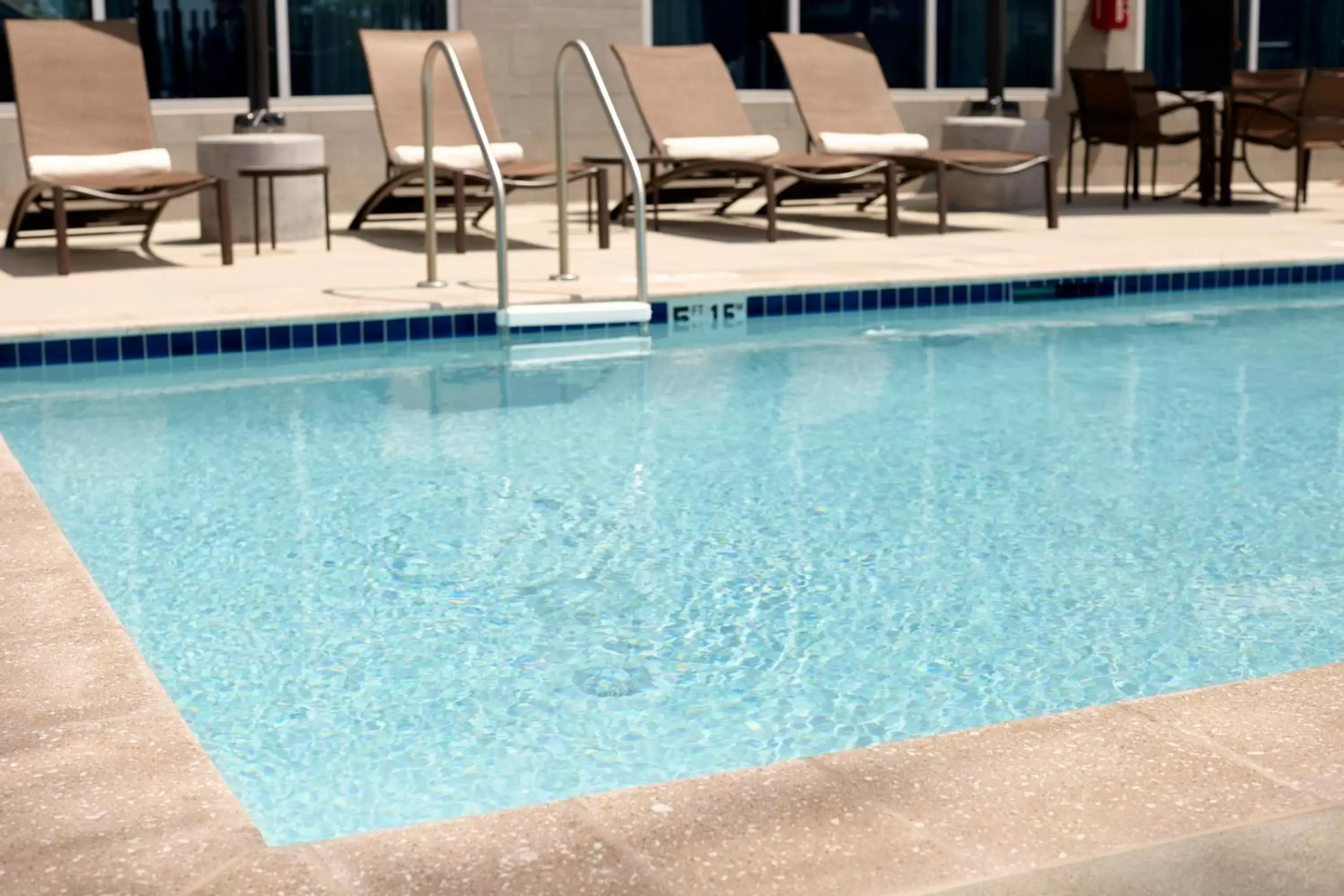 Swimming Pool in Hyatt Place Oklahoma City Airport