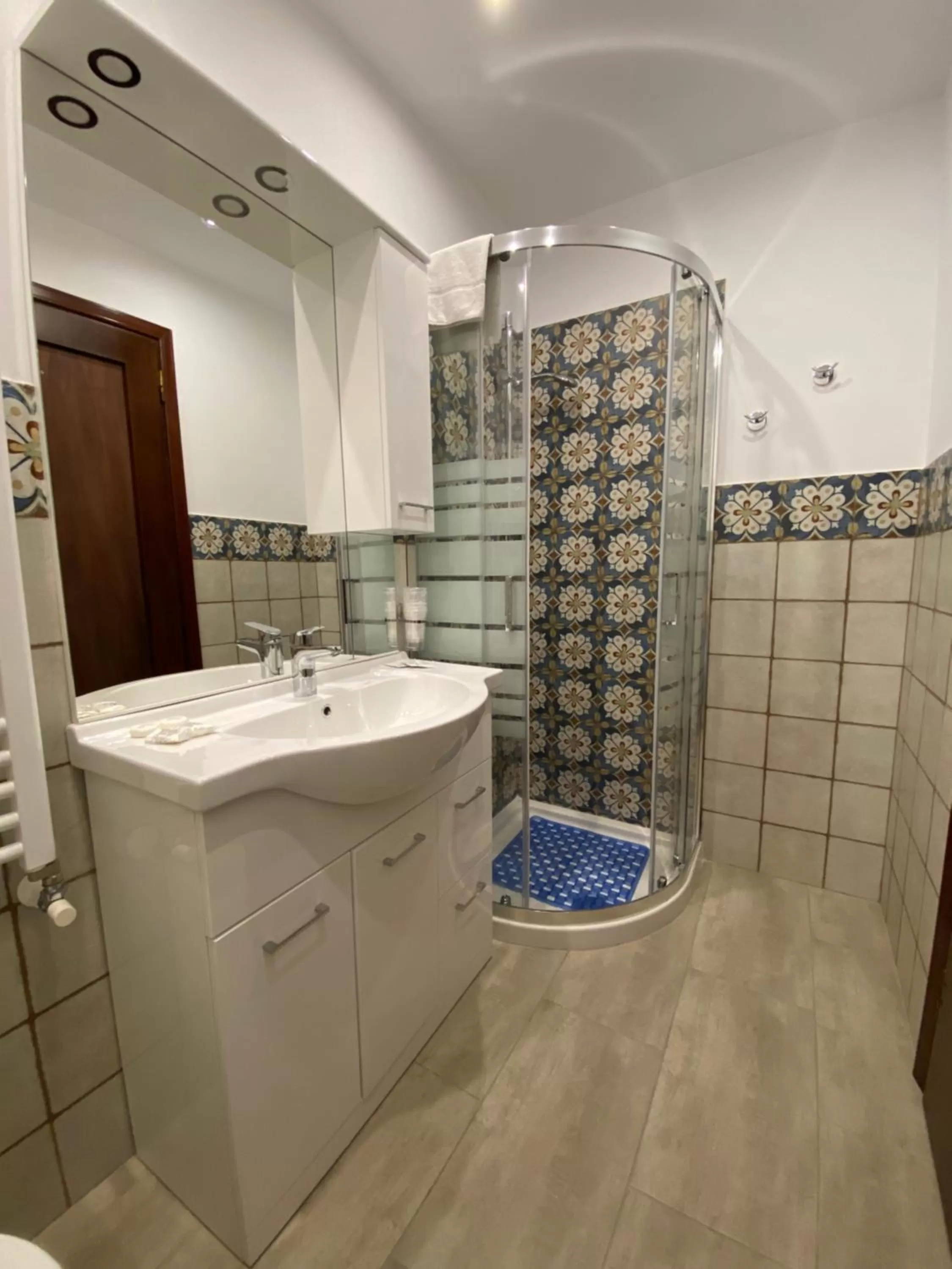 Bathroom in B&B CATANIA CENTRO - Charme & More