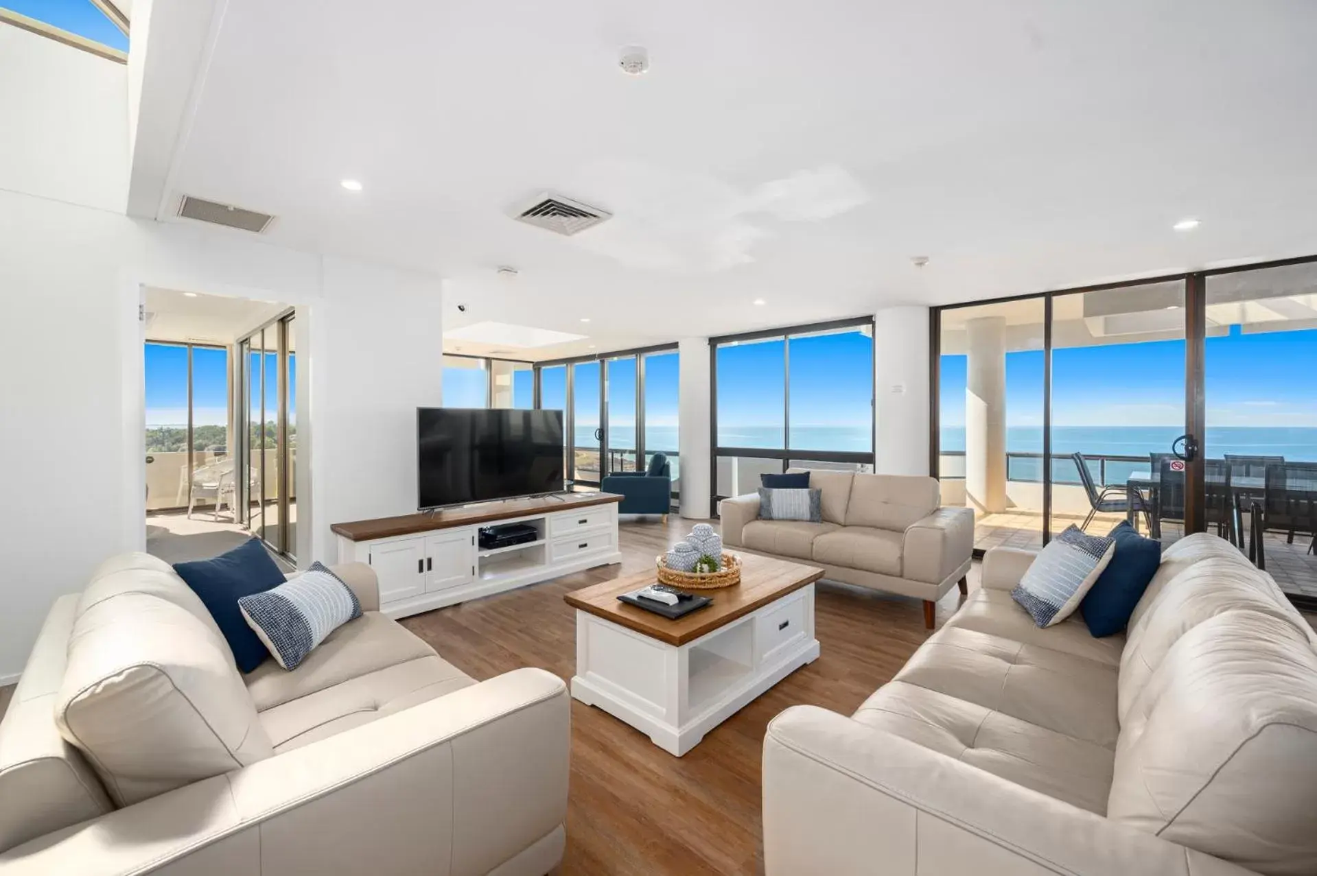 Living room, Seating Area in Pacific Towers Beach Resort