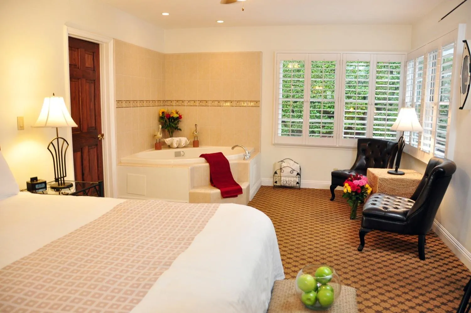 Bed in The Eagle Inn