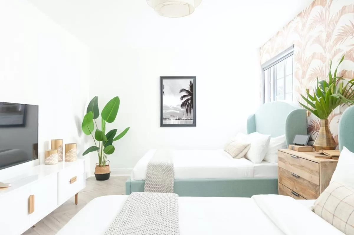 Standard Quadruple Room in Jurny Suites - Miami Beach