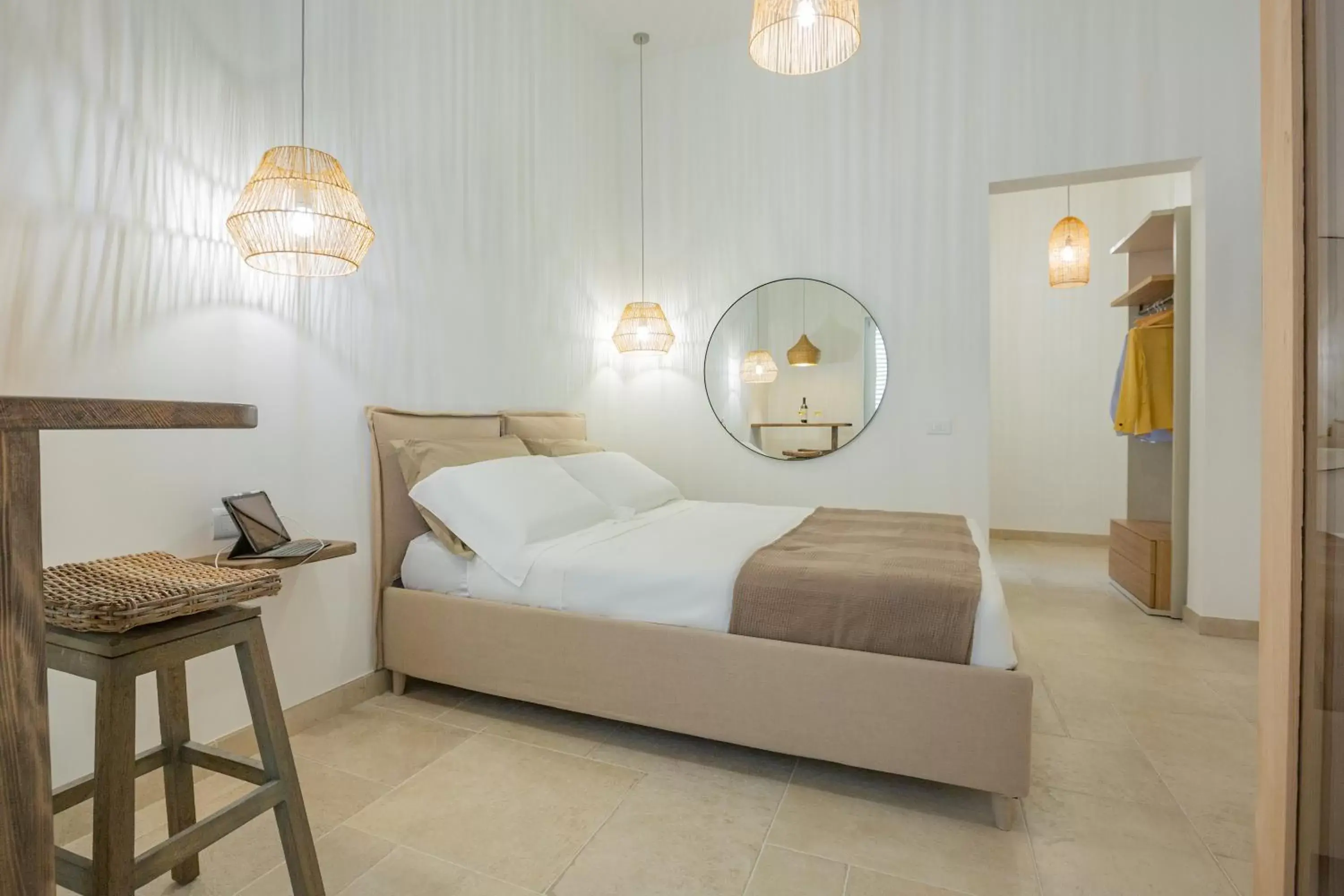 Bed in Filia Solis - Old Town SUITEs & SPA