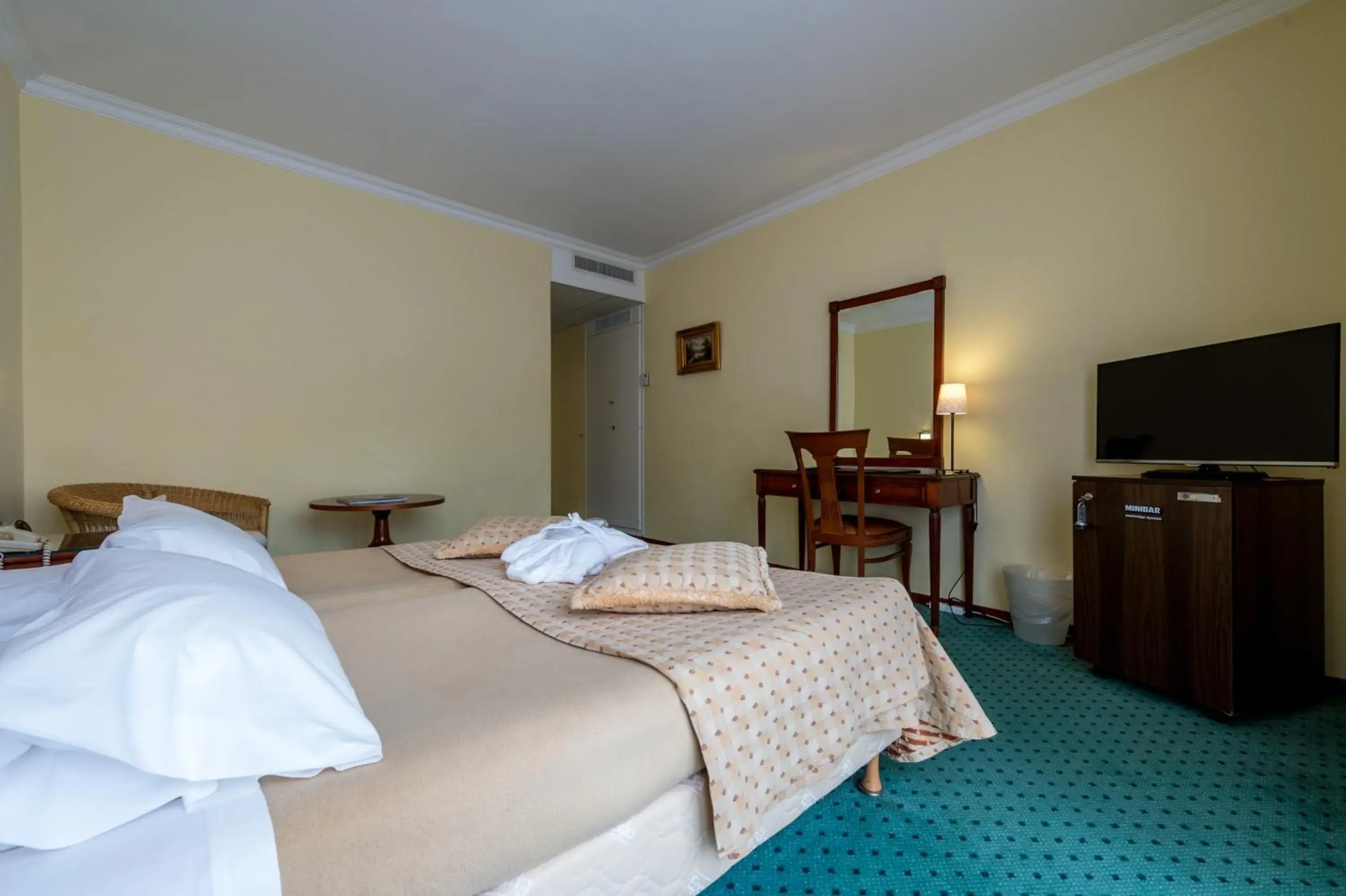 Bed in Hotel Churchill Bed in Hotel Churchill