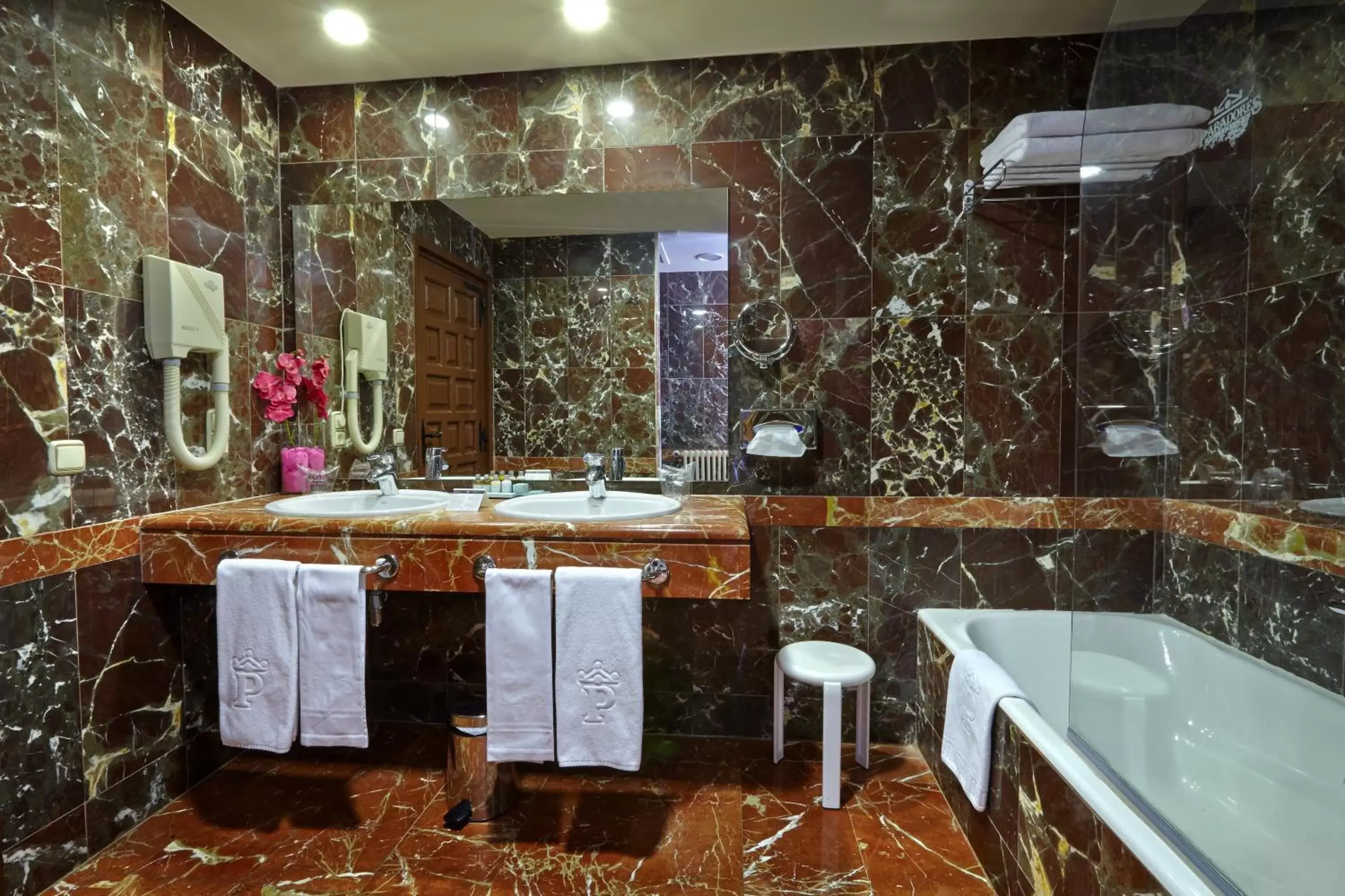Bathroom in Parador de Zamora