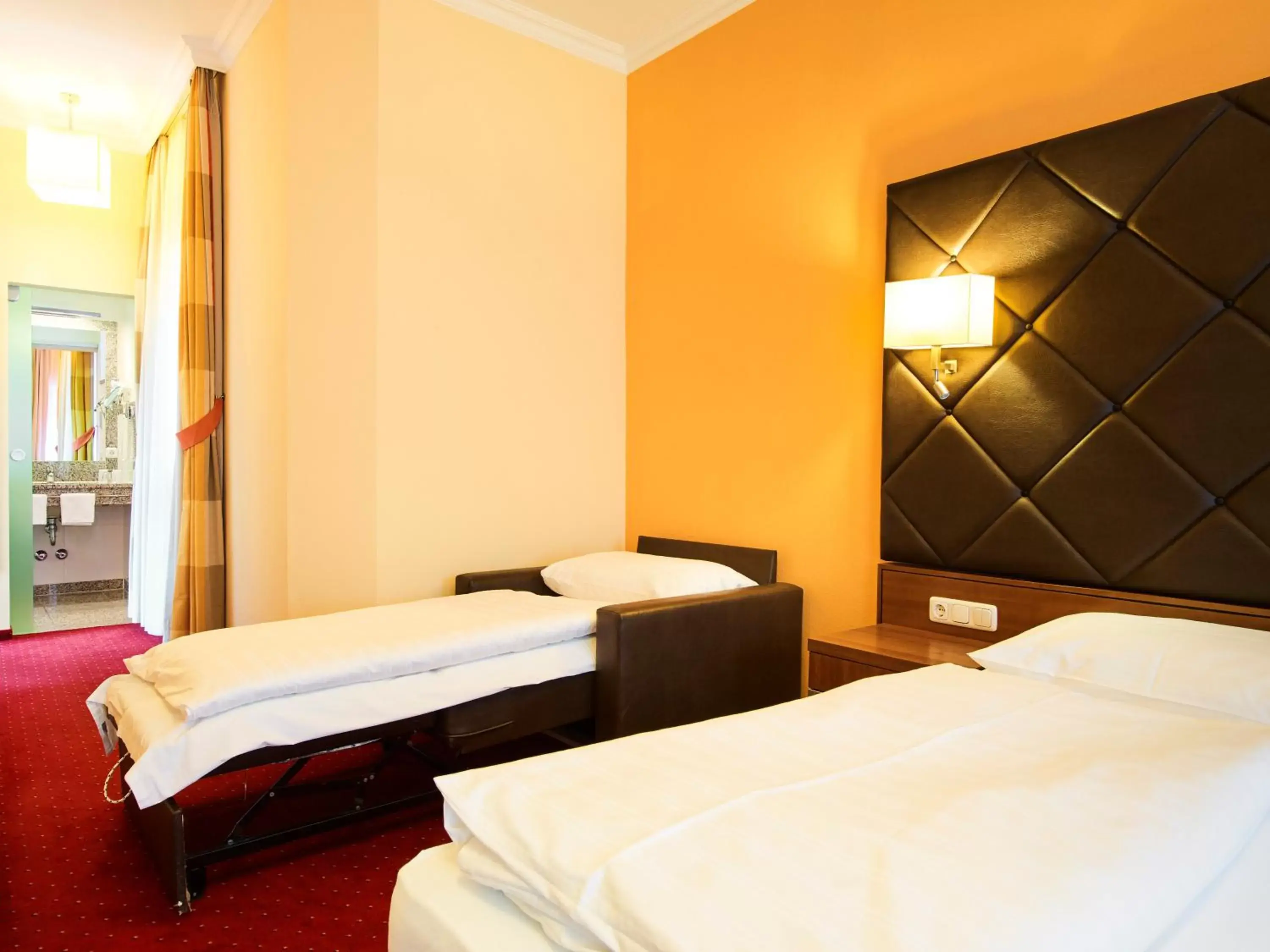 Photo of the whole room, Bed in Villa Ceconi by Das Grüne Hotel zur Post - 100% BIO
