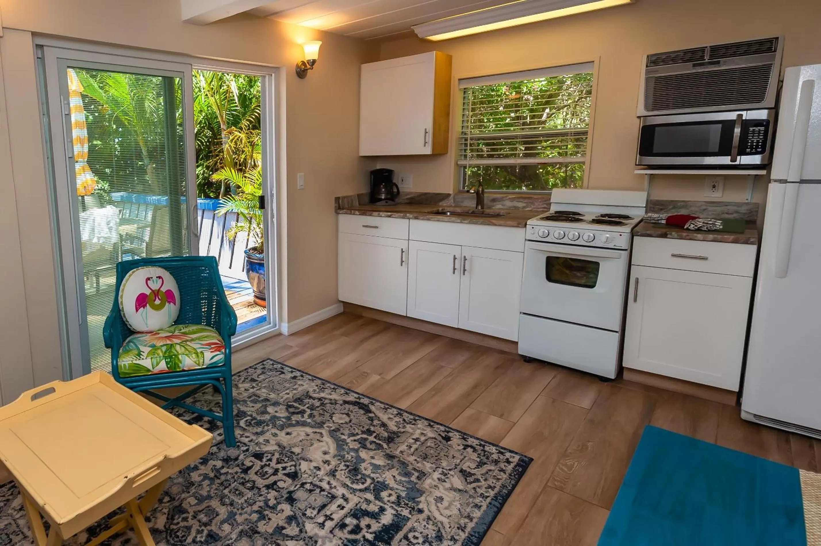 Kitchen or kitchenette in Cedar Cove Resort & Cottages