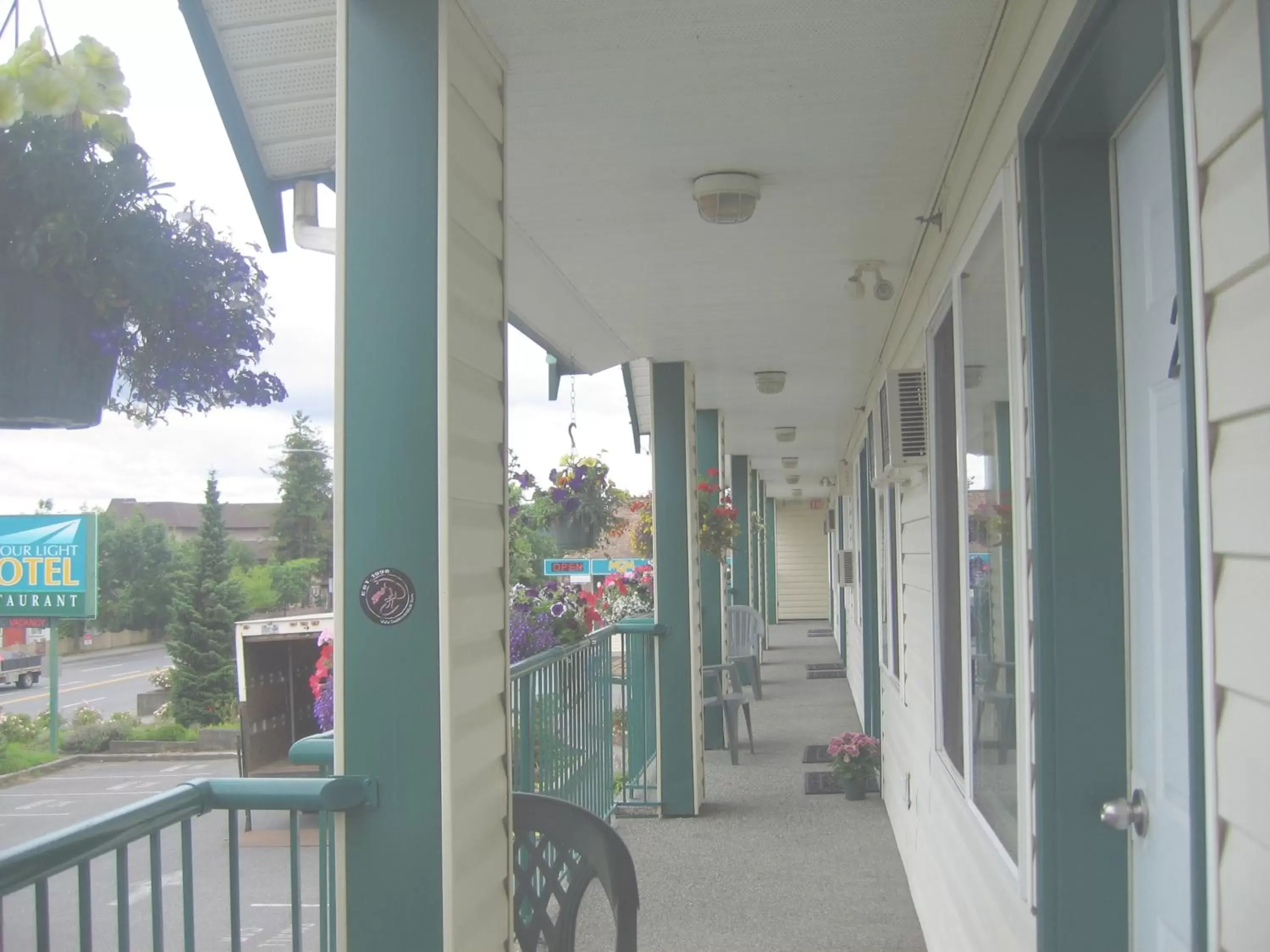 Day, Balcony/Terrace in Harbour Light Motel