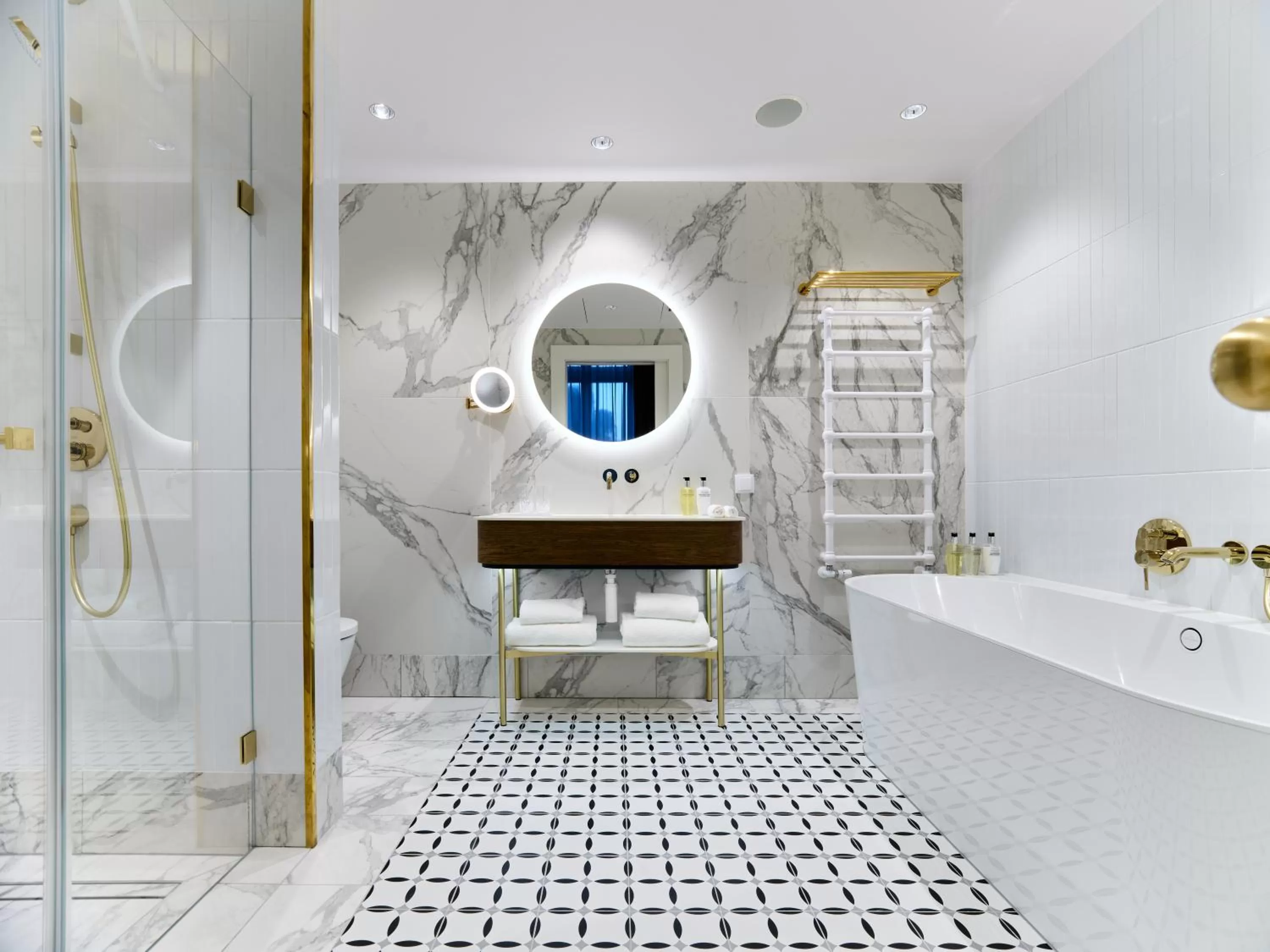 Bathroom in Hotel Altus Palace - Destigo Hotels