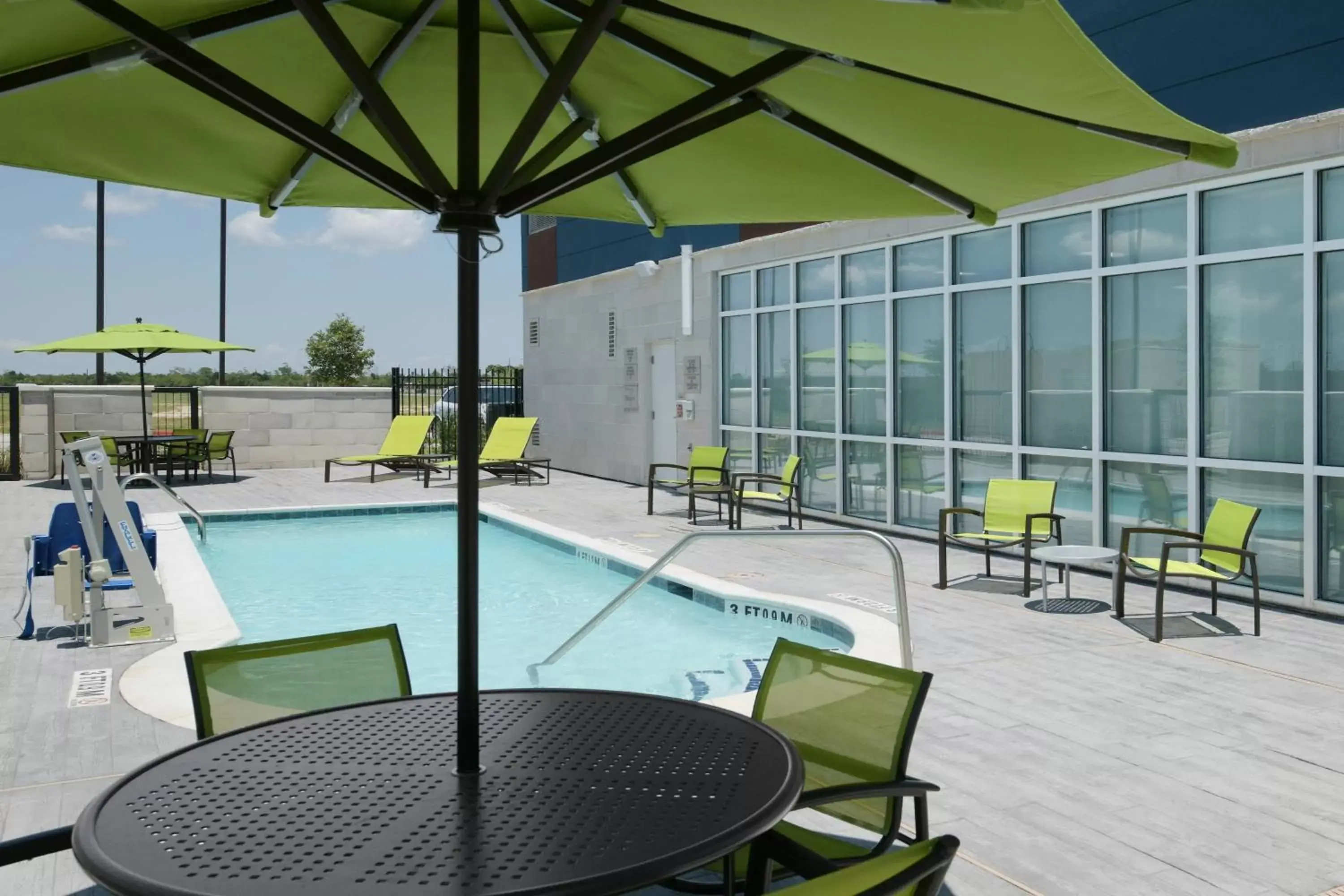 Swimming Pool in SpringHill Suites by Marriott Texas City