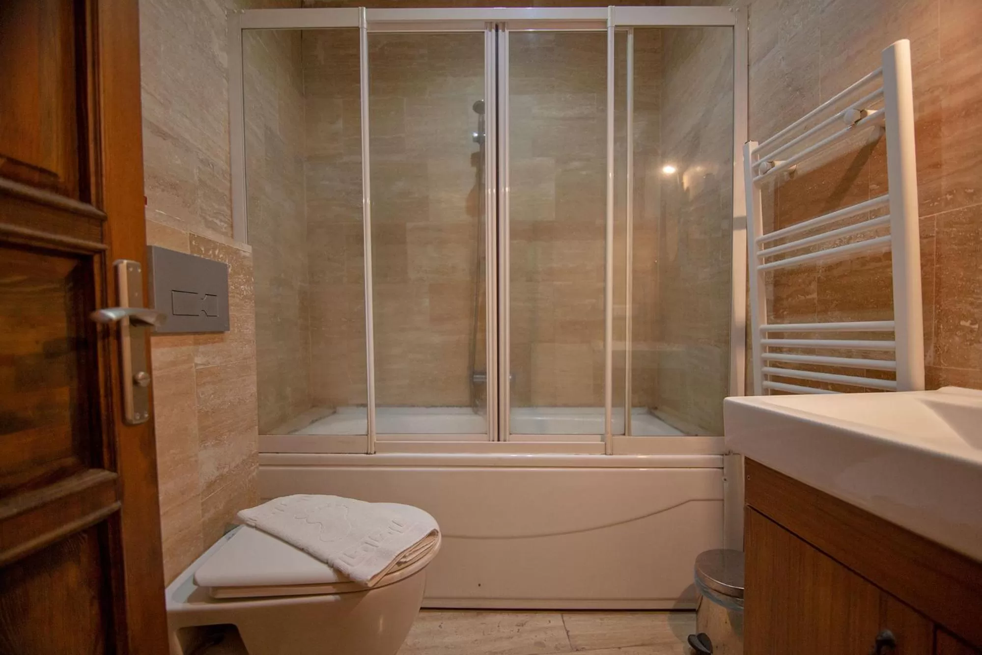 Bathroom in Diamond of Cappadocia