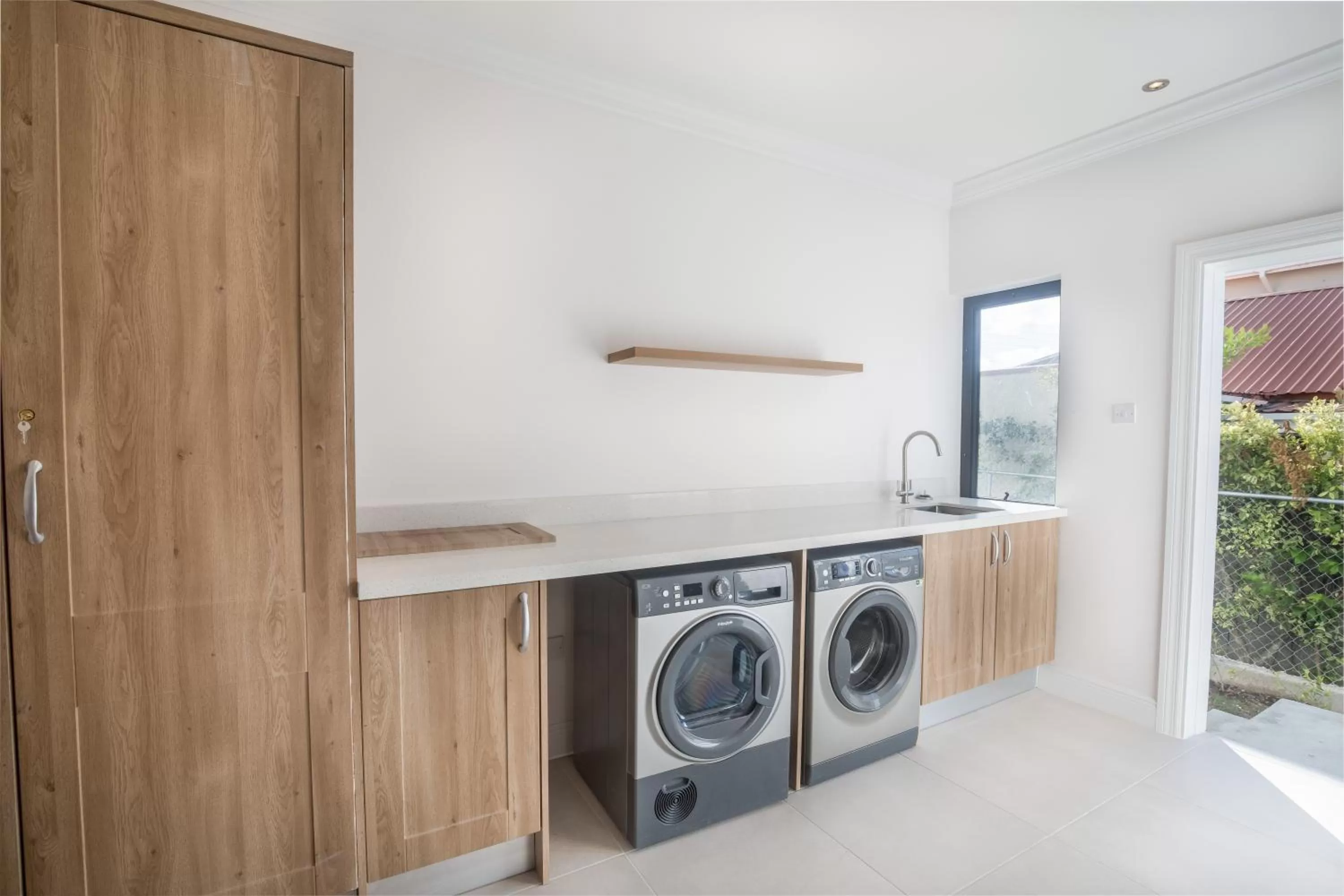 laundry in Bay Gardens Beach Resort & Spa