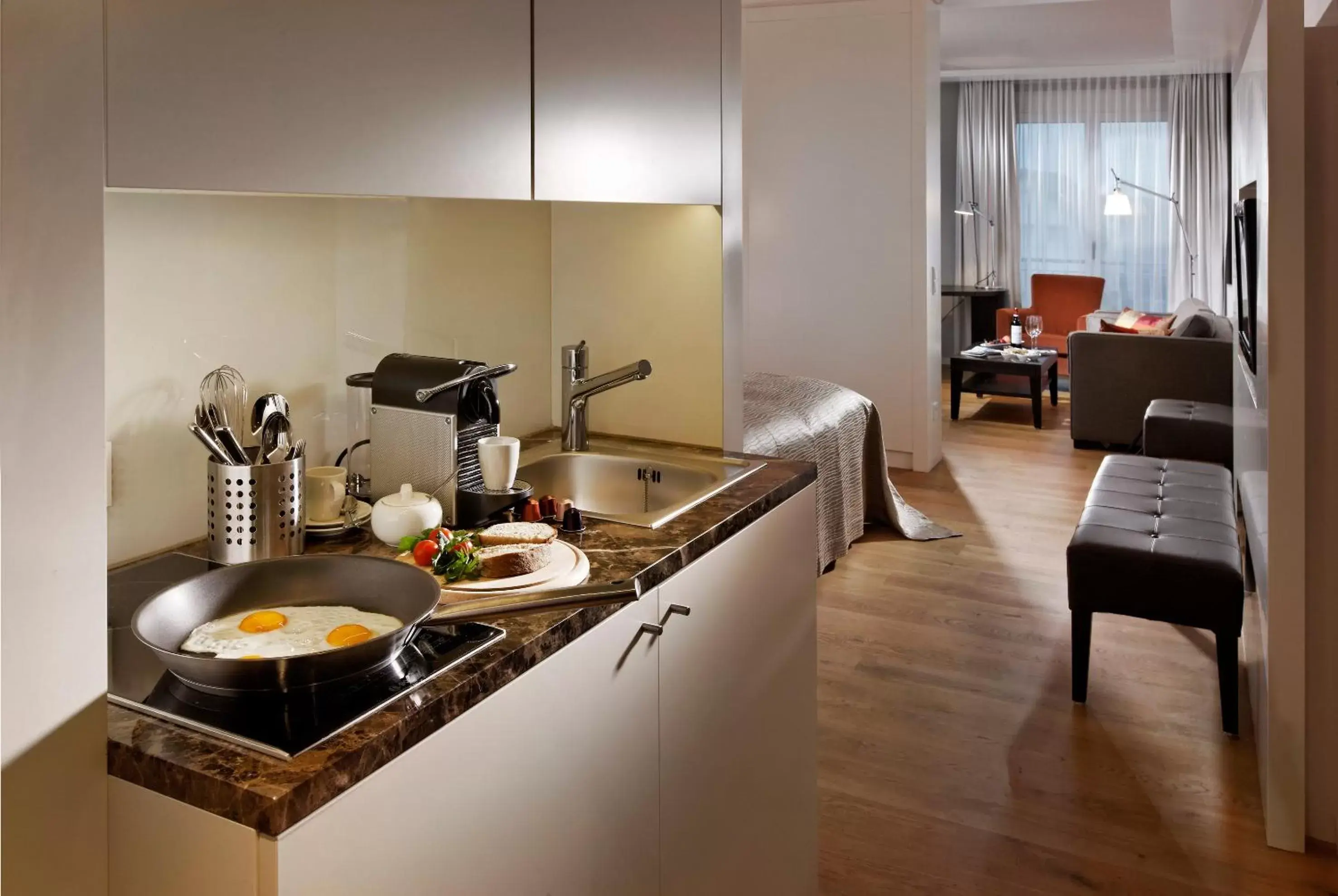 Kitchen or kitchenette, Kitchen/Kitchenette in Parkhotel Stuttgart Messe-Airport