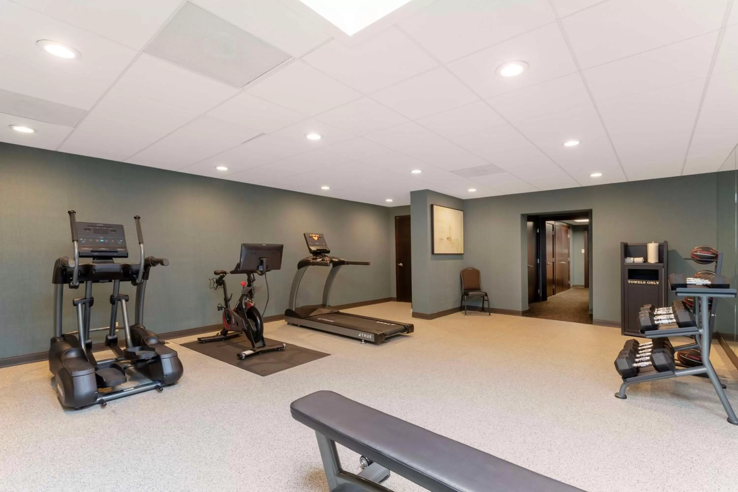 Fitness centre/facilities in Best Western Plus Midwest Inn