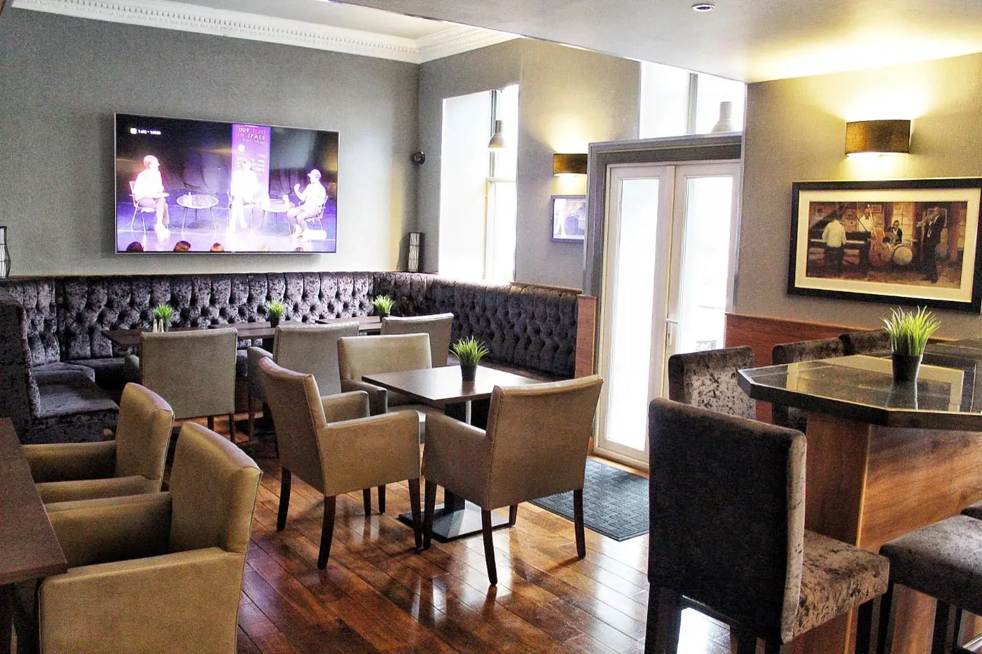 Restaurant/Places to Eat in Devoncove Hotel Glasgow