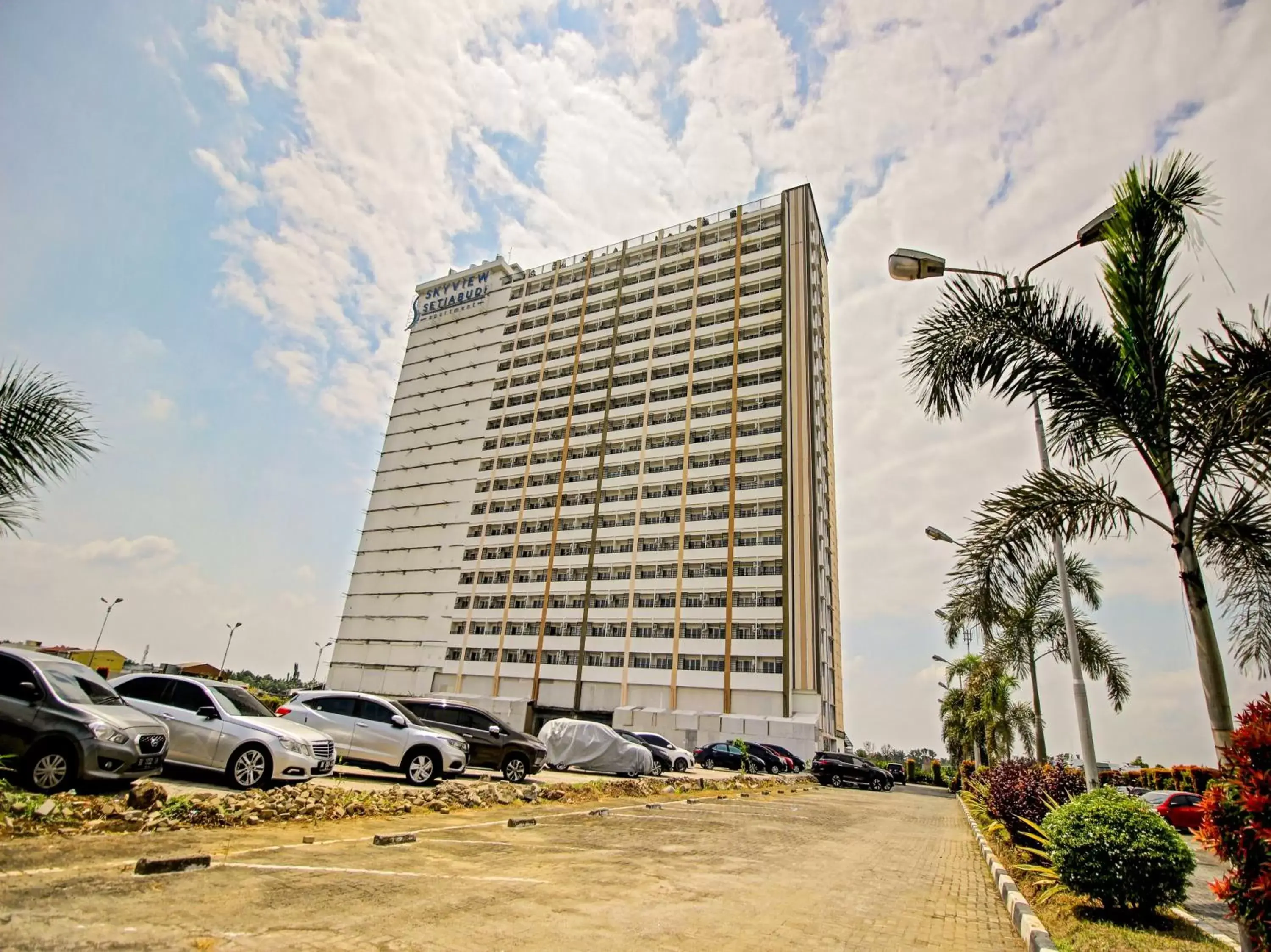 Facade/entrance in Hotel O Tridasa Facade/entrance in Hotel O Tridasa